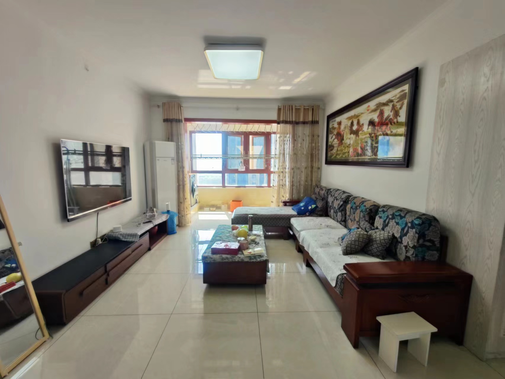 春藤小镇  3室2厅2卫    80.0万 春藤小镇  3室2厅2卫    80.0万室内图