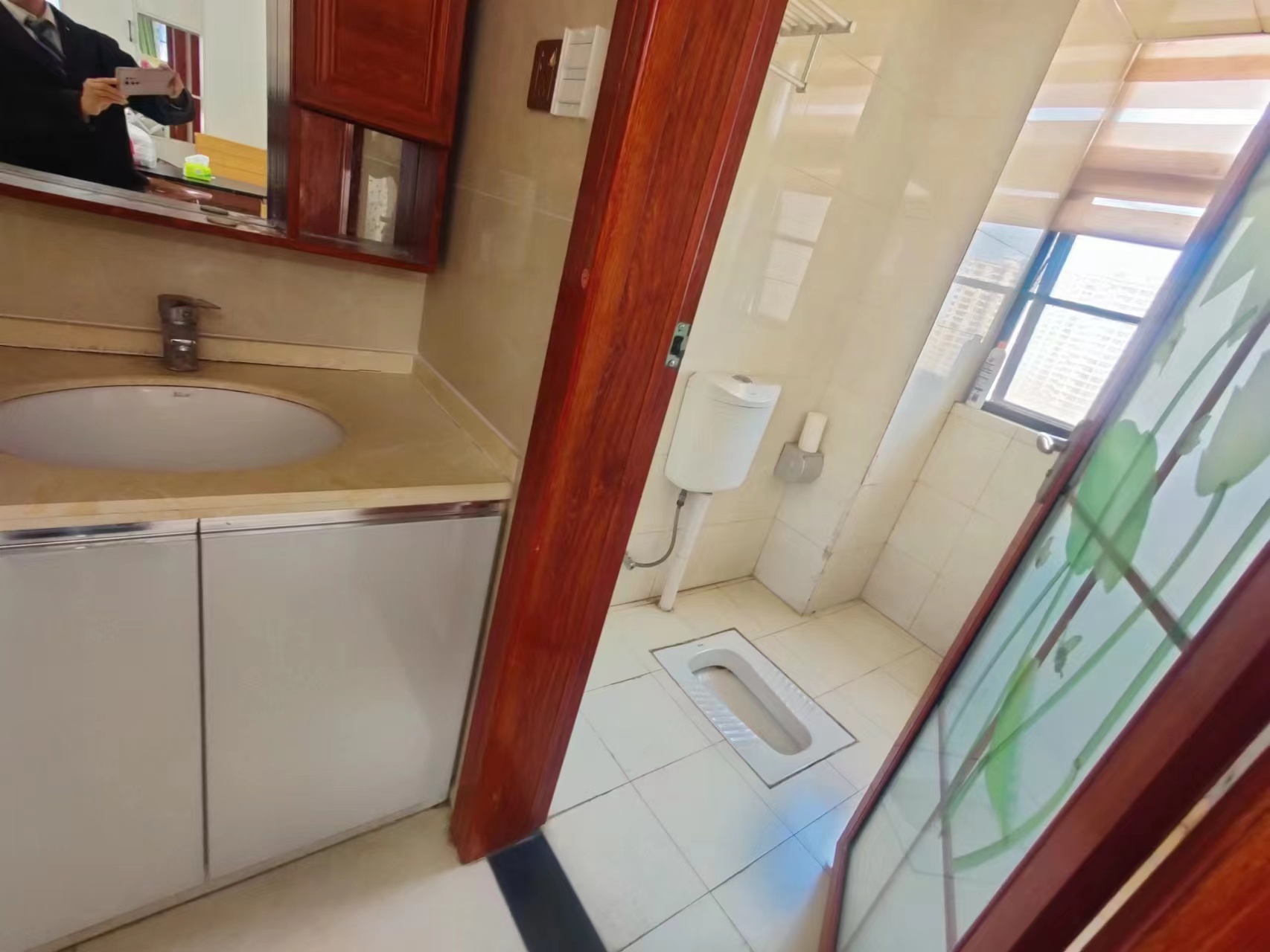 春藤小镇  3室2厅2卫    80.0万 春藤小镇  3室2厅2卫    80.0万室内图