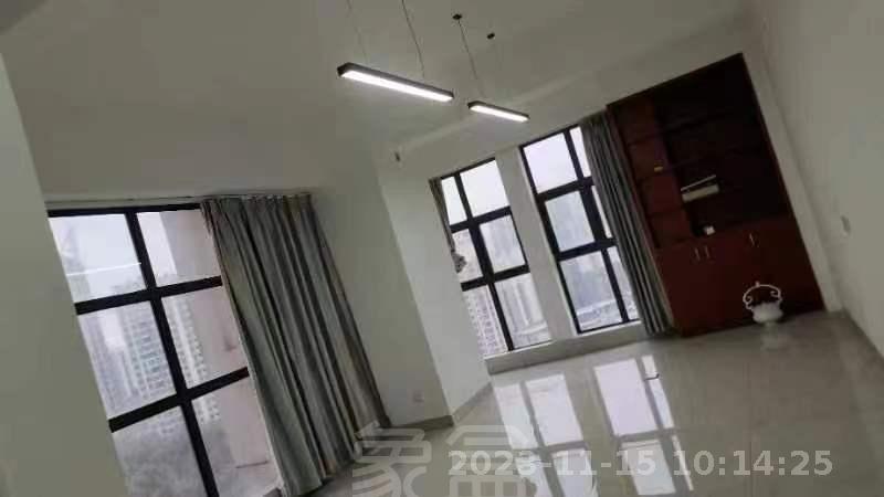 东方时代广场  1室1厅1卫   1300.00元/月室内图1