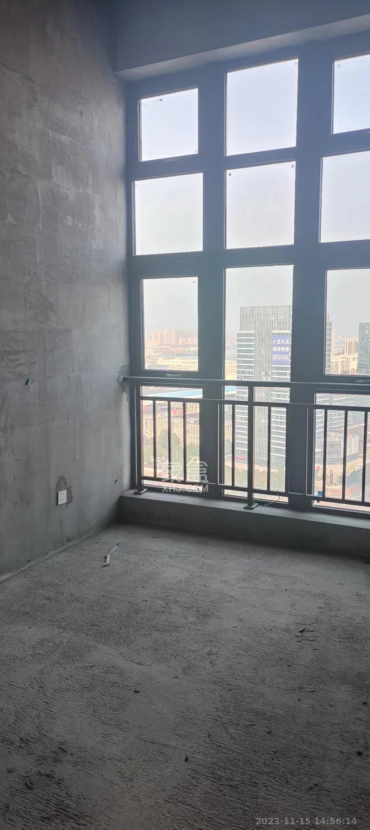 东方美地  3室2厅2卫    2000.0元/月室内图