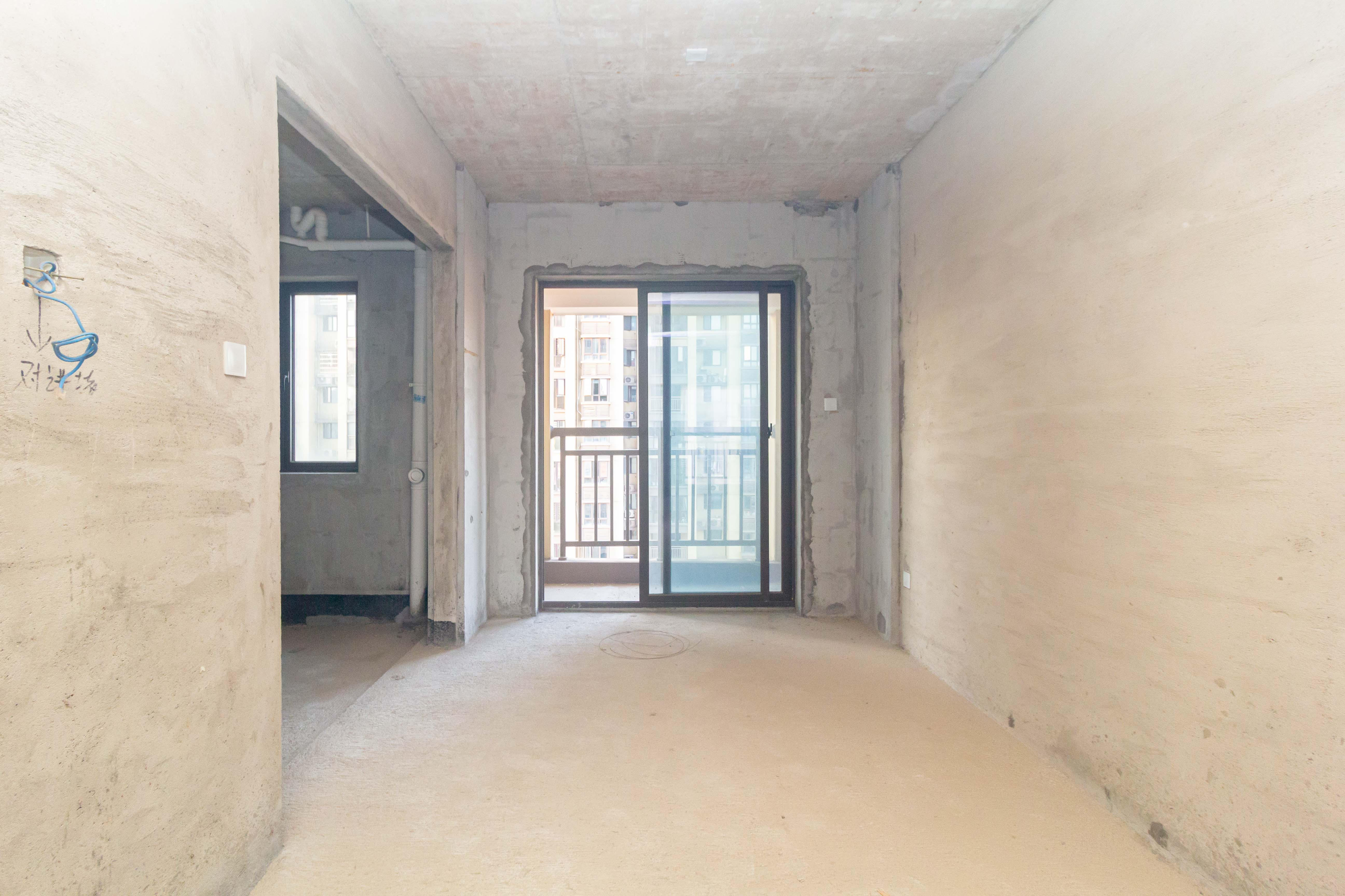 广悦星苑润园  4室2厅2卫    102.0万 广悦星苑润园  4室2厅2卫    102.0万客厅