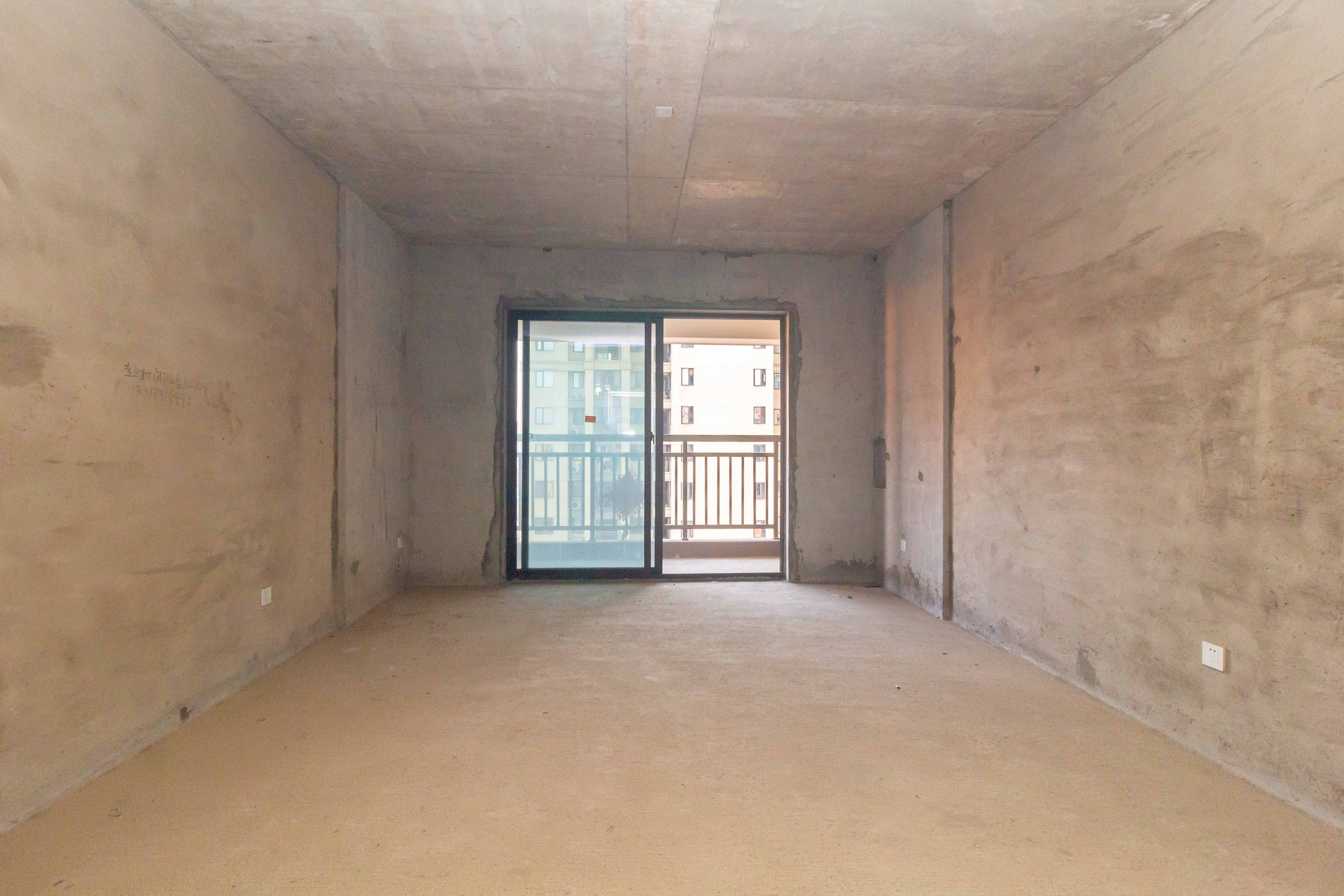 广悦星苑润园  4室2厅2卫    102.0万 广悦星苑润园  4室2厅2卫    102.0万客厅