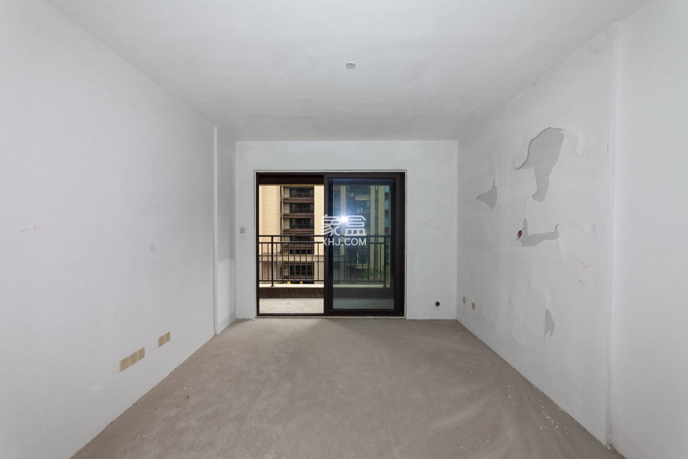 龙湖璟宸原著（龙湖紫宸）  3室2厅2卫    85.0万