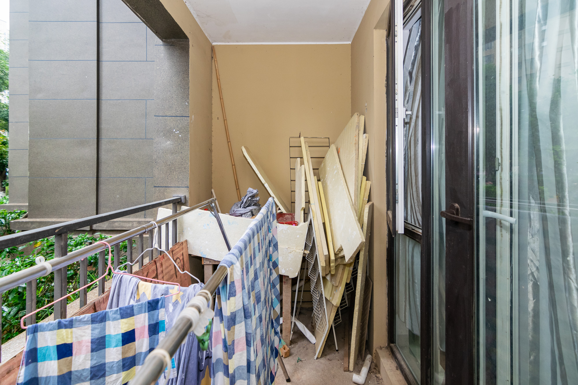 金地三千府(金地湖山樾、金地自在城) 3室2厅1卫 55.0万 金地三千府(金地湖山樾、金地自在城) 3室2厅1卫 55.0万阳台