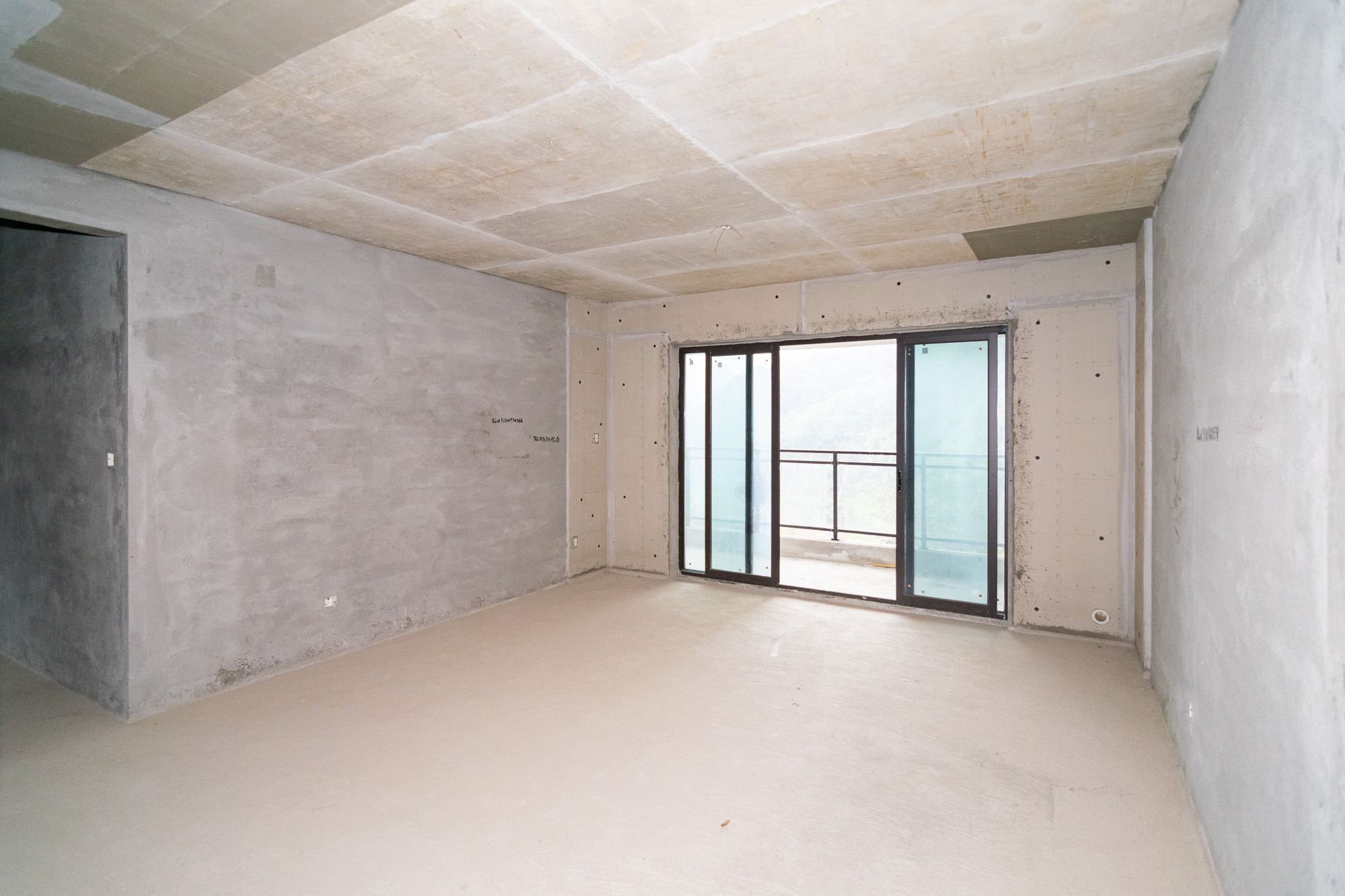 润和谷山郡(悦禧山庄水榭花都) 5室2厅2卫 149.8万 润和谷山郡(悦禧山庄水榭花都) 5室2厅2卫 149.8万客厅