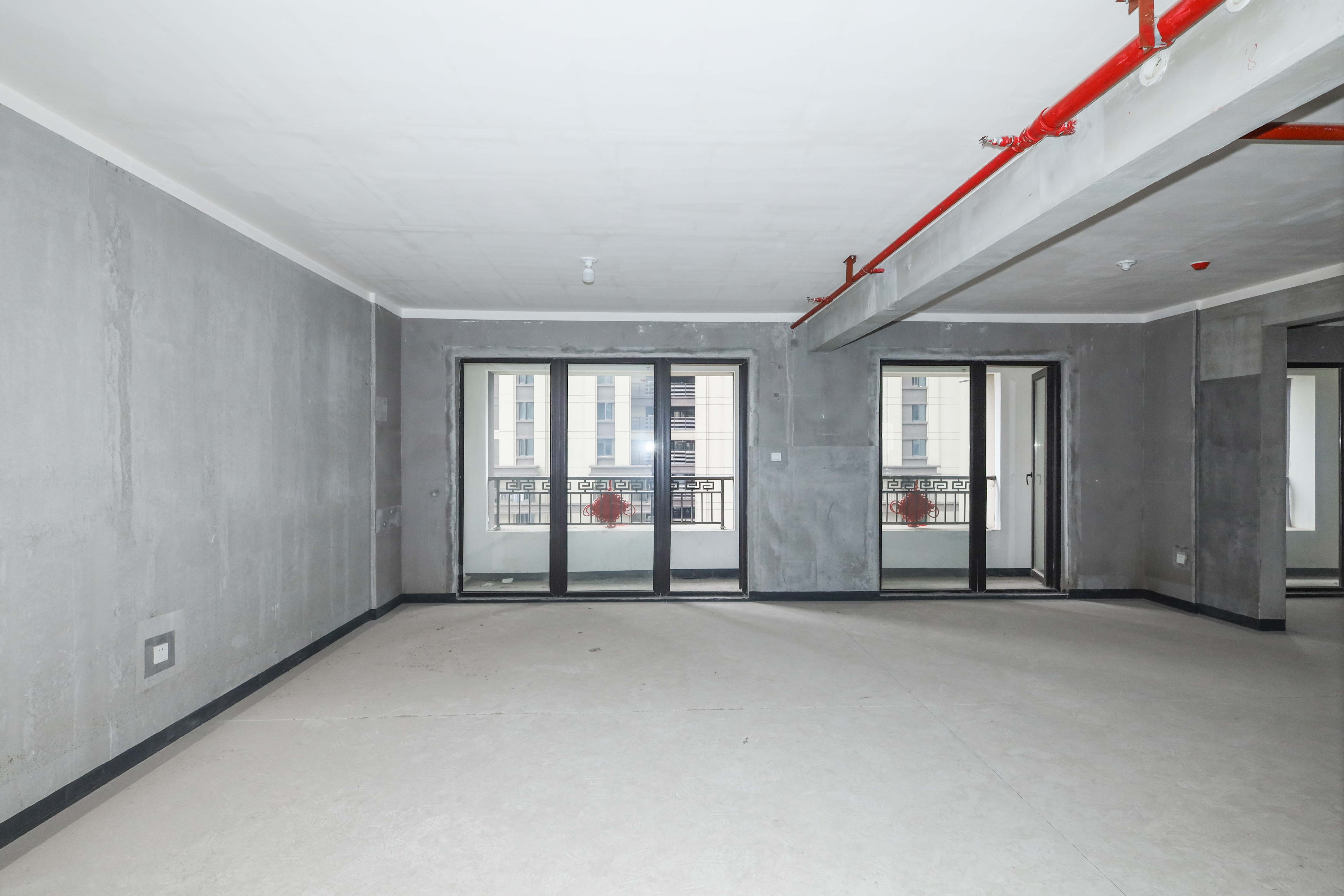 建发央著  4室2厅2卫    145.0万 建发央著  4室2厅2卫    145.0万客厅