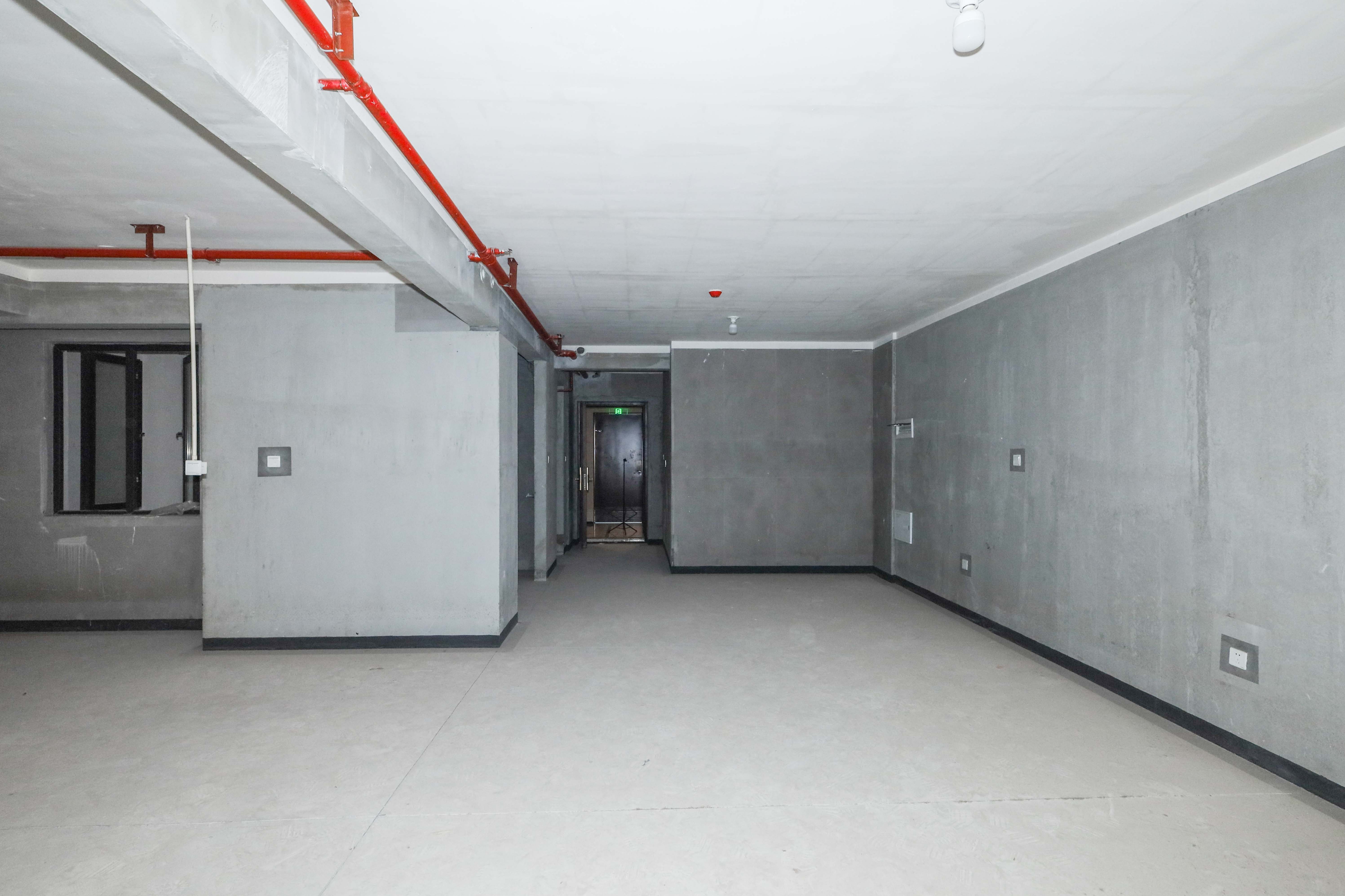 建发央著  4室2厅2卫    145.0万 建发央著  4室2厅2卫    145.0万卧室