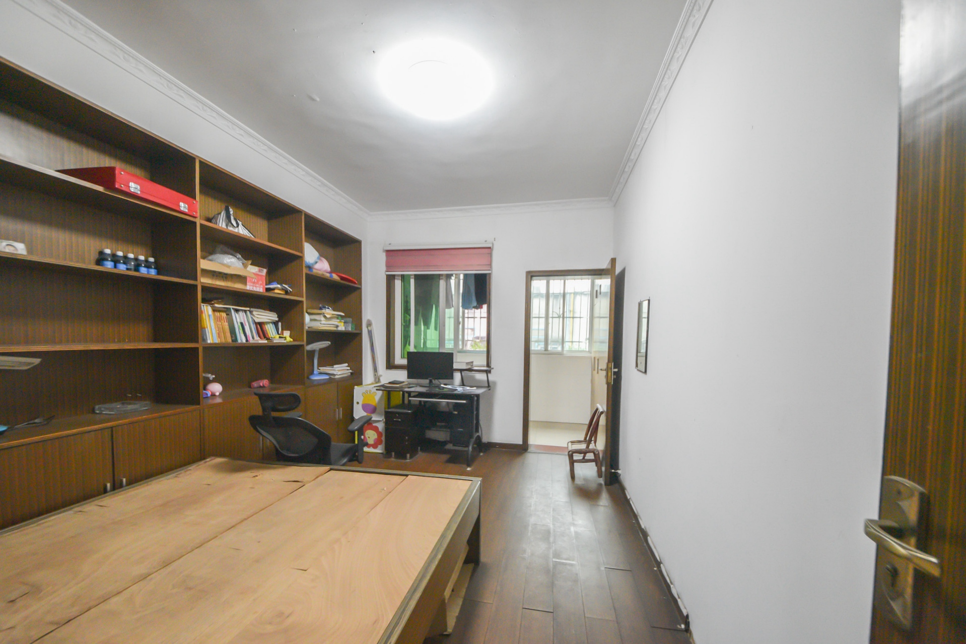 化油器厂宿舍 3室2厅1卫 100.00万 化油器厂宿舍 3室2厅1卫 100.00万卧室