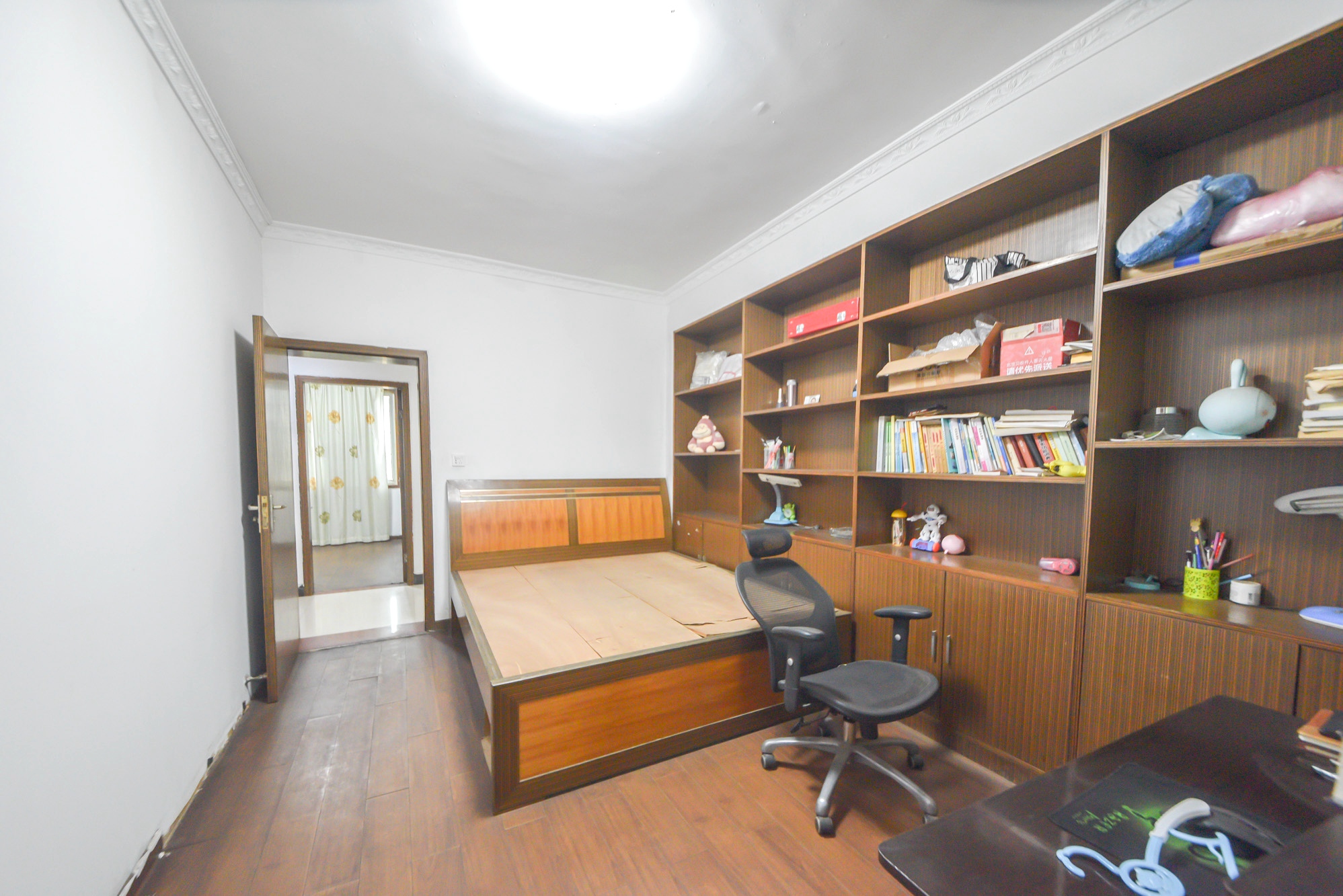 化油器厂宿舍 3室2厅1卫 100.00万 化油器厂宿舍 3室2厅1卫 100.00万卧室