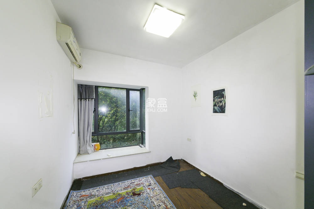 夢(mèng)網(wǎng)景園  5室2廳2衛(wèi)   230.00萬(wàn)