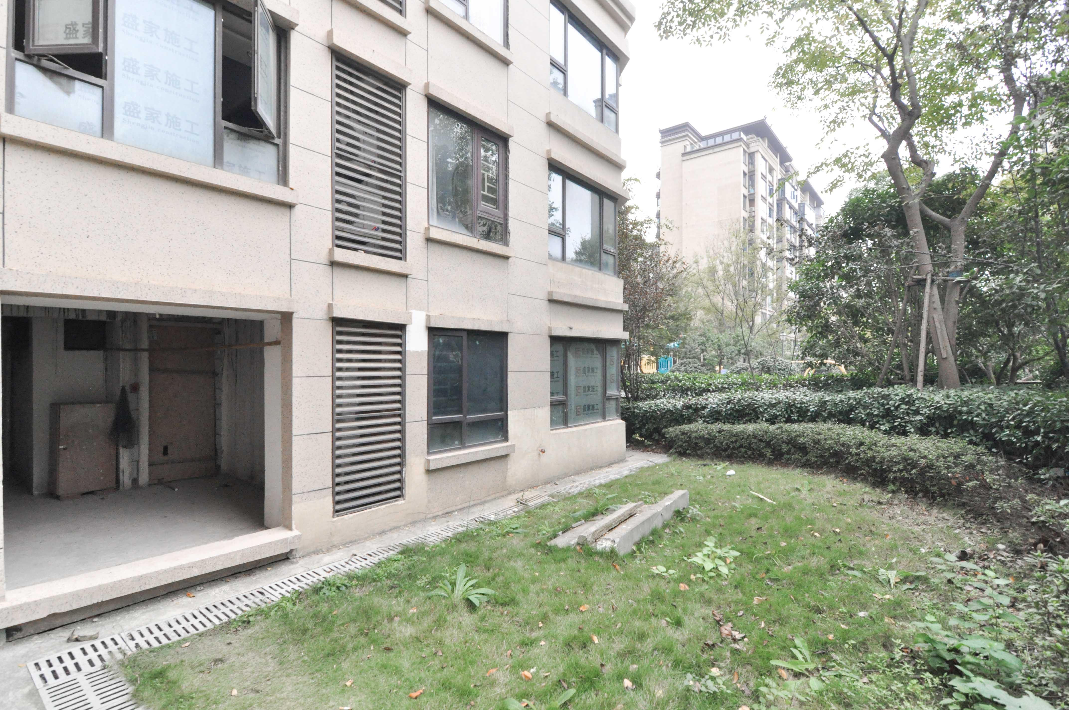 梅溪正荣府  4室2厅3卫    158.0万其他