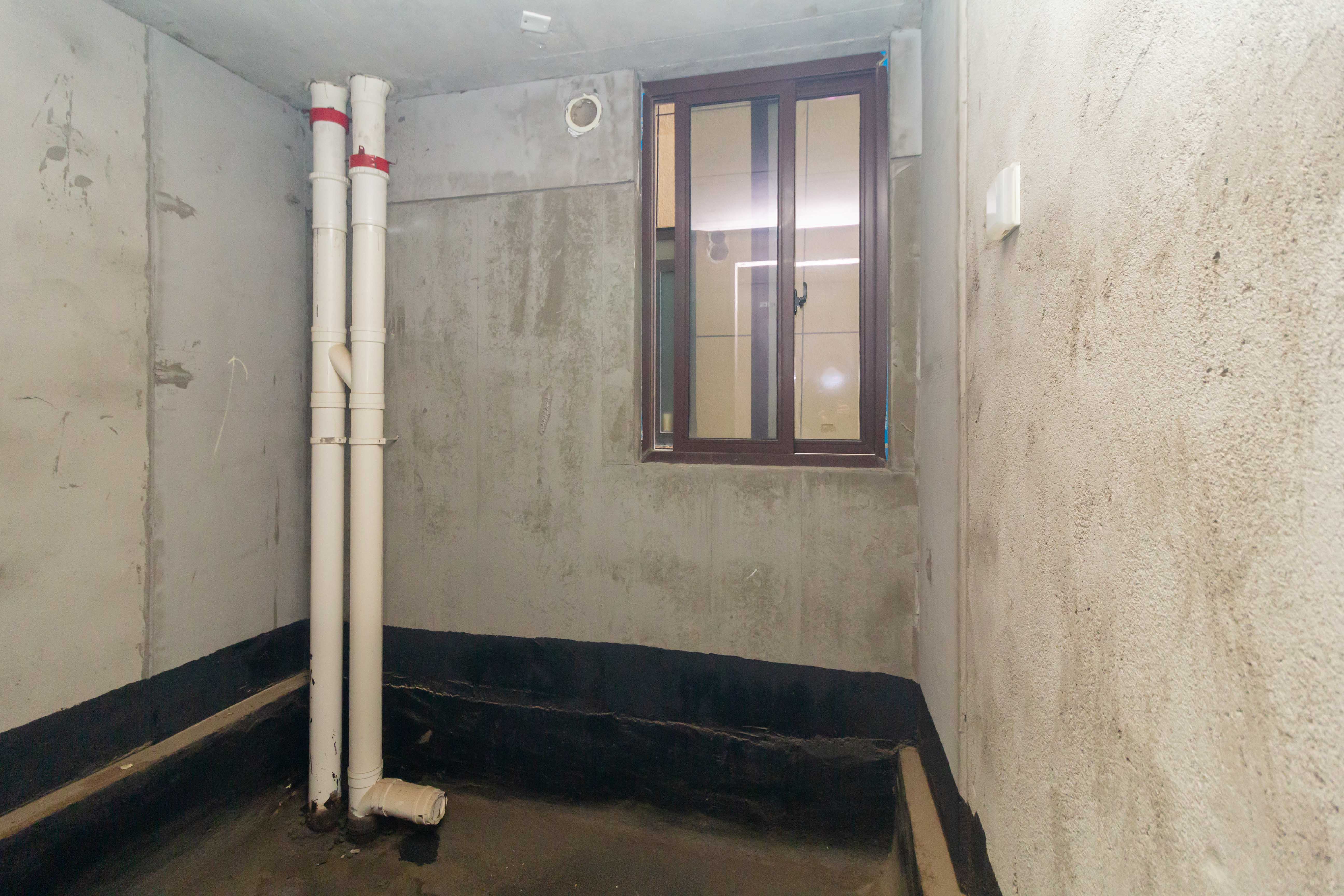 东方美地  3室2厅2卫    97.0万卫生间