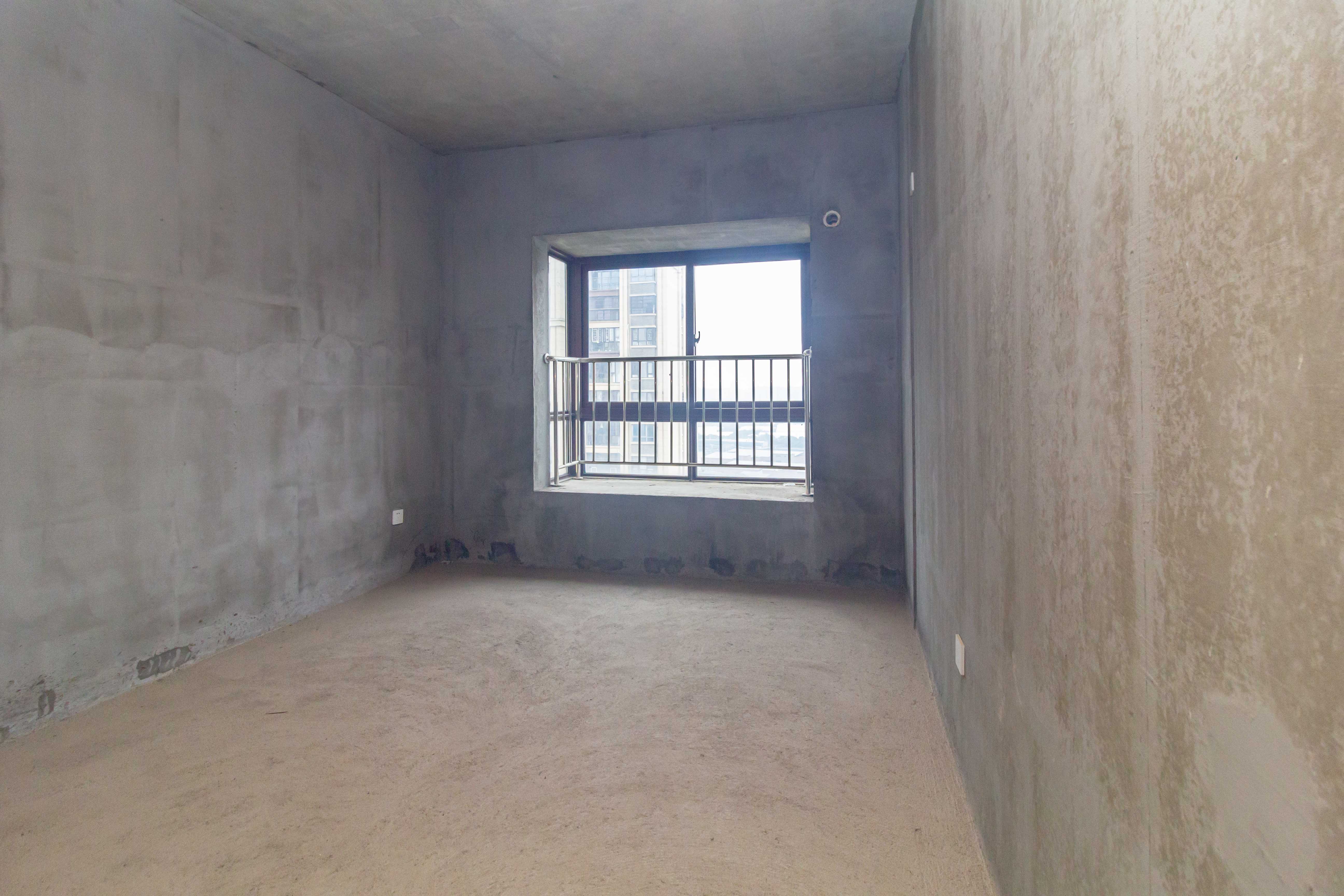 东方美地  3室2厅2卫    97.0万卧室