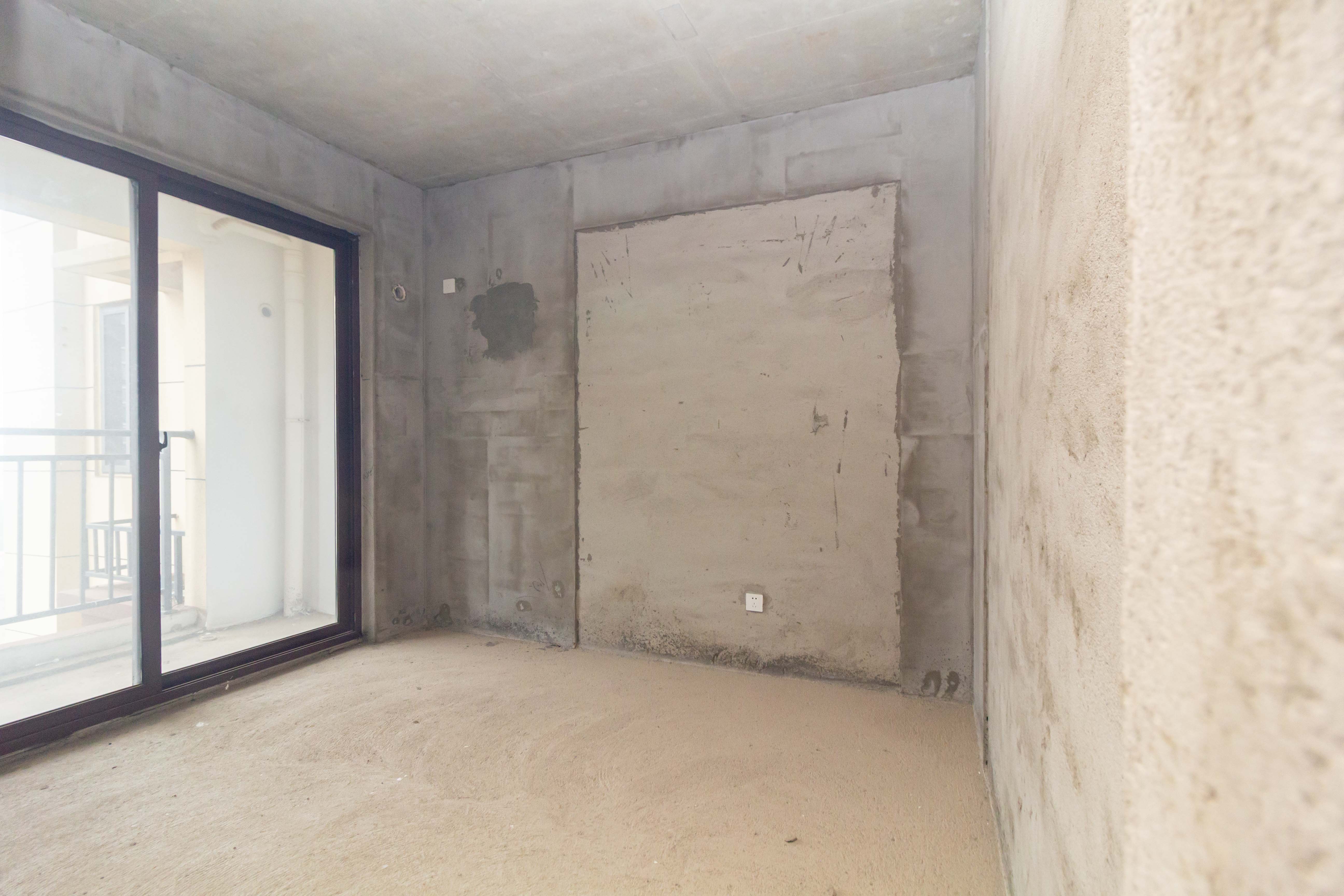 东方美地  3室2厅2卫    97.0万卧室