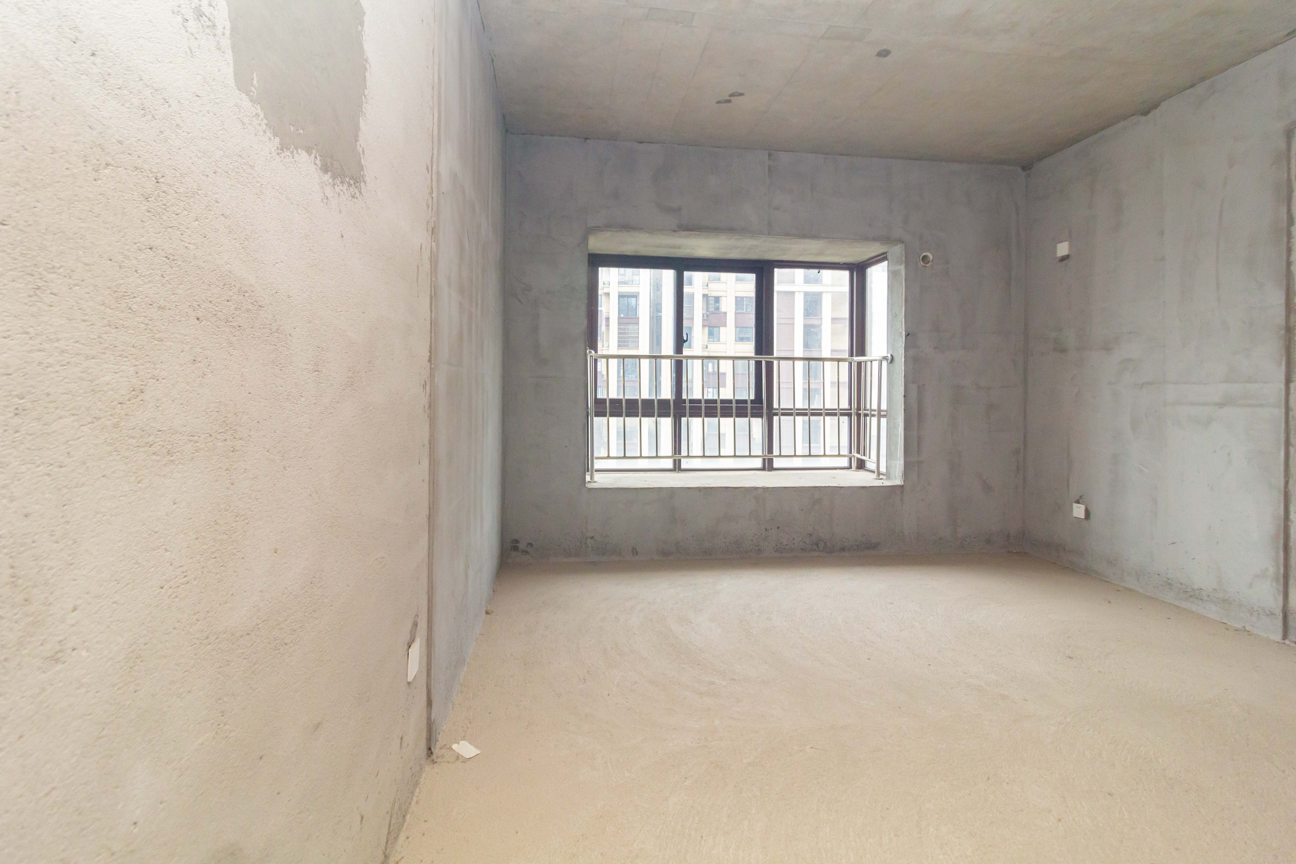 东方美地  3室2厅2卫    97.0万卧室