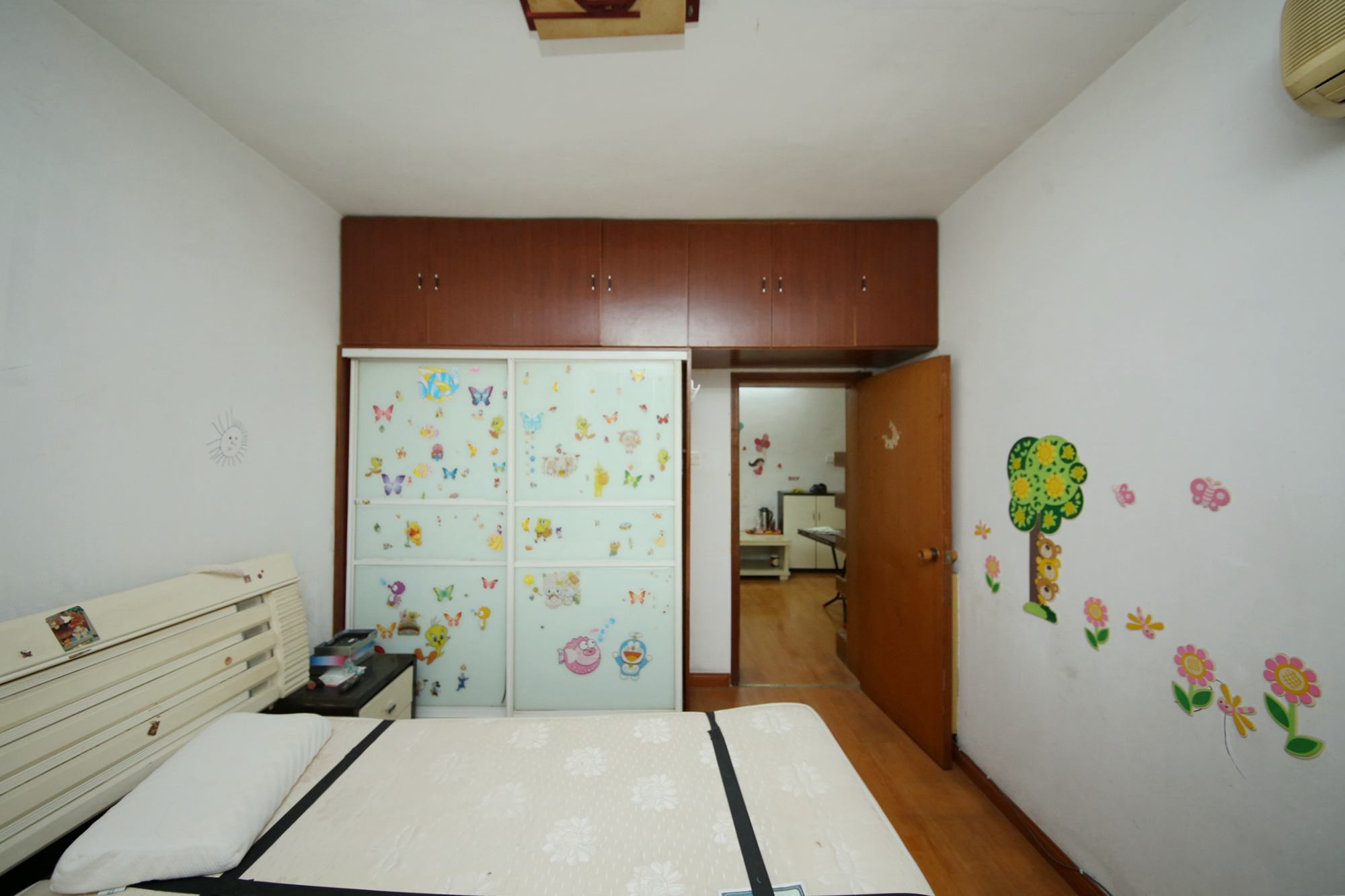 省旅游局宿舍  2室1厅1卫   34.00万卧室