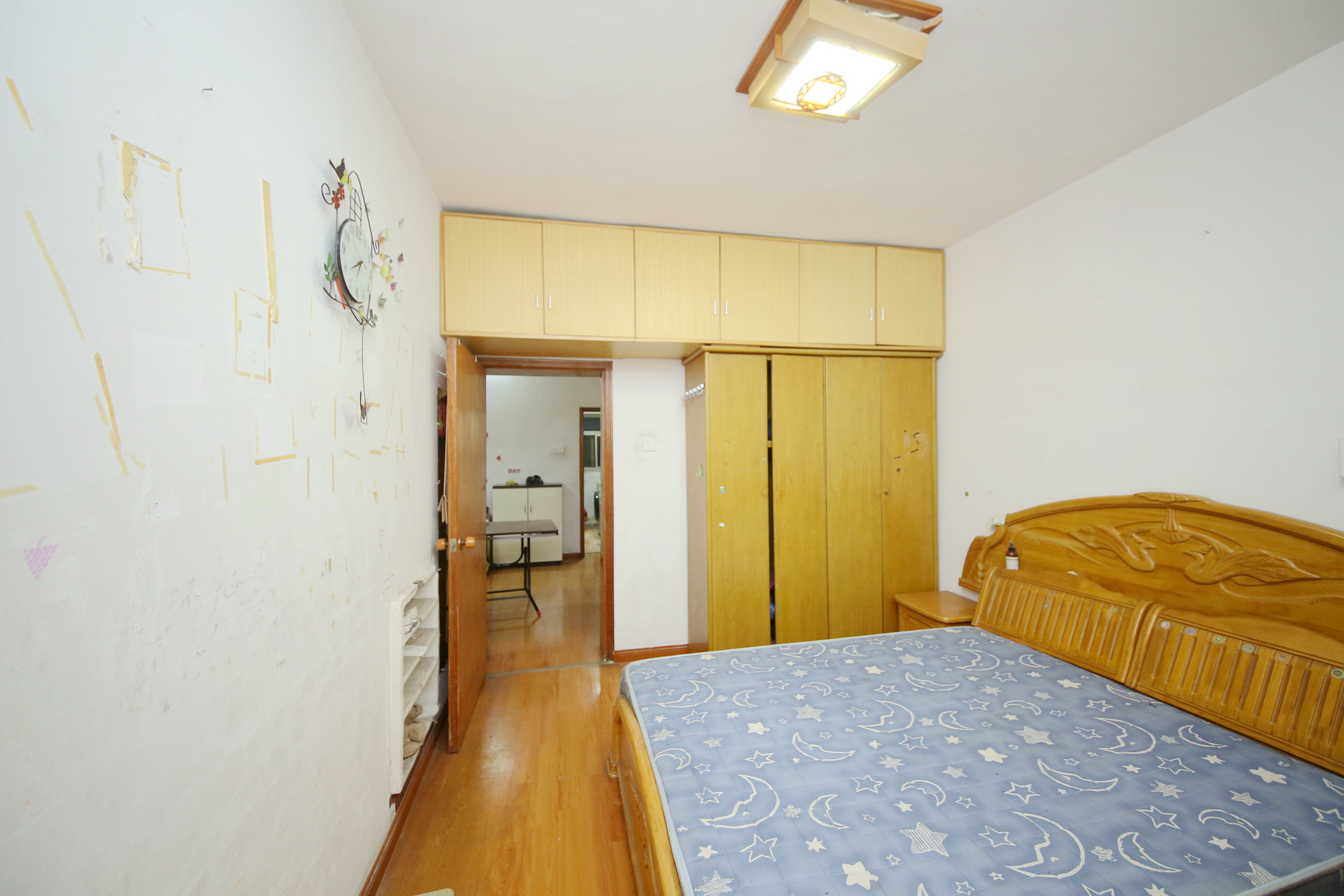 省旅游局宿舍  2室1厅1卫   34.00万卧室