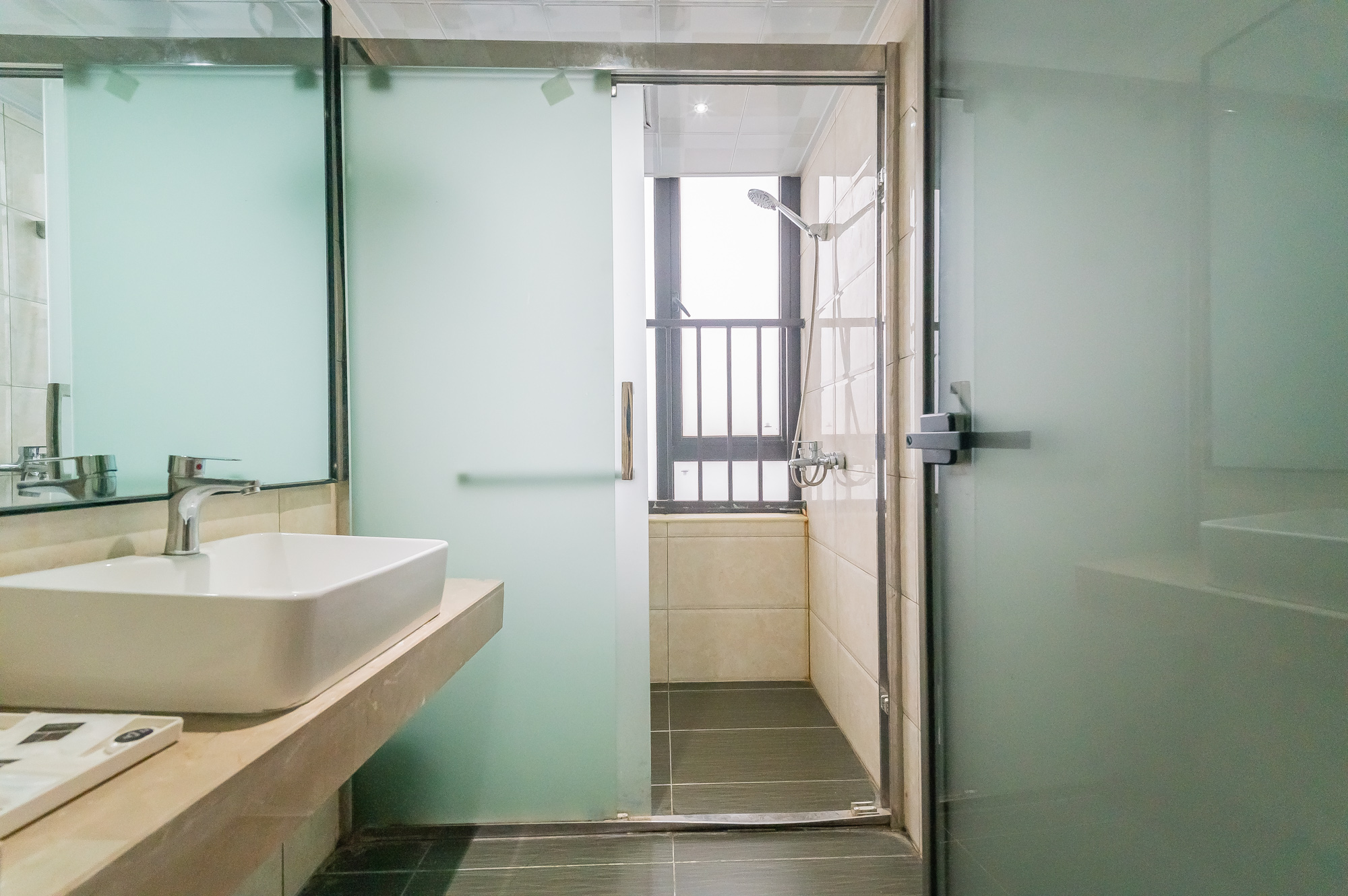 国泰九龙湾 2室2厅1卫 55.00万 国泰九龙湾 2室2厅1卫 55.00万卫生间