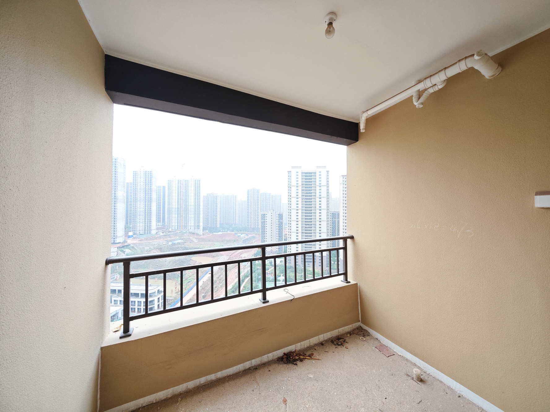 保利城(中航城国际社区、郡原美村) 3室2厅2卫 72.0万 保利城(中航城国际社区、郡原美村) 3室2厅2卫 72.0万其他