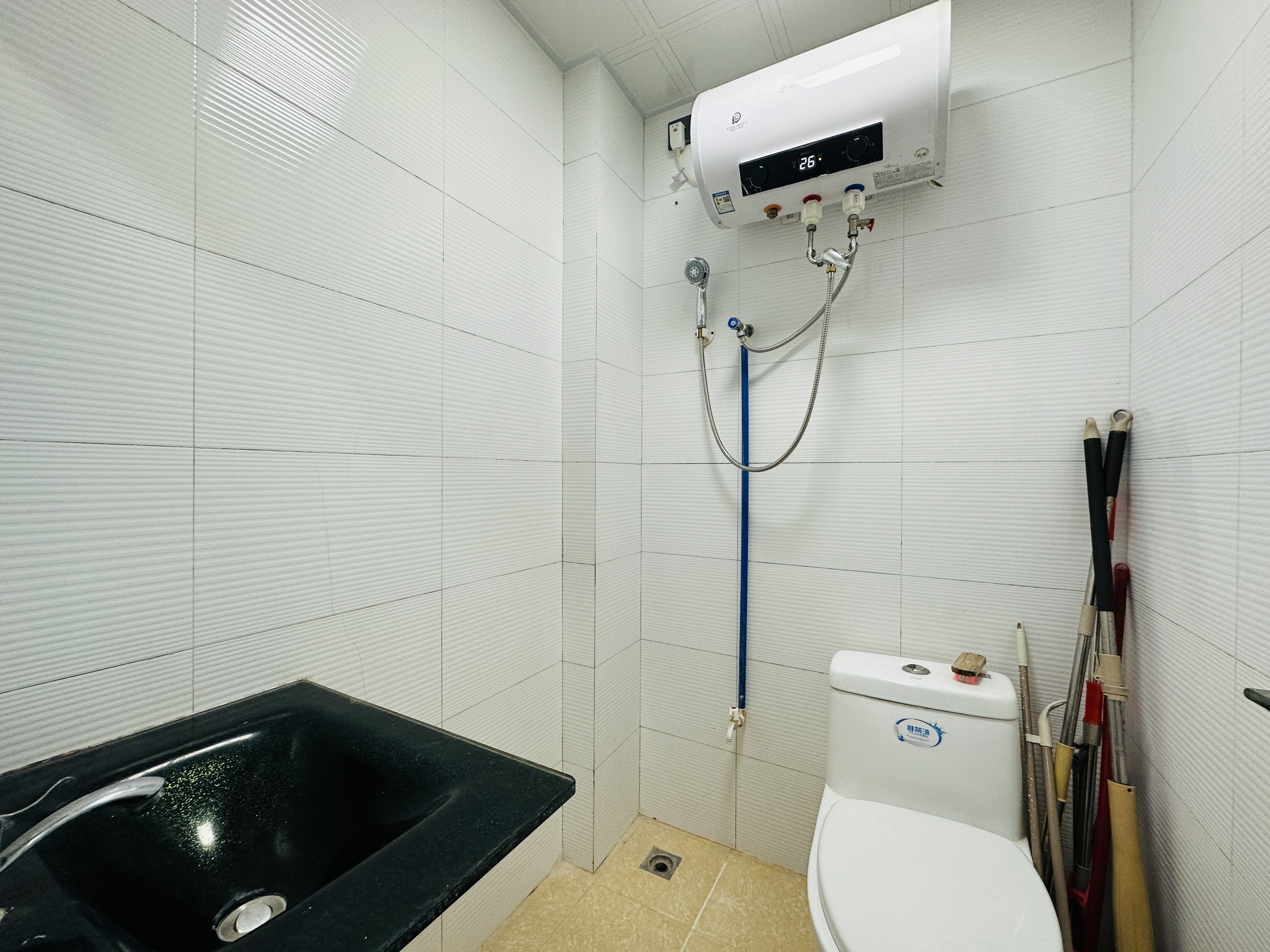 金贸雅苑小区 1室0厅1卫 32.91万 金贸雅苑小区 1室0厅1卫 32.91万卫生间