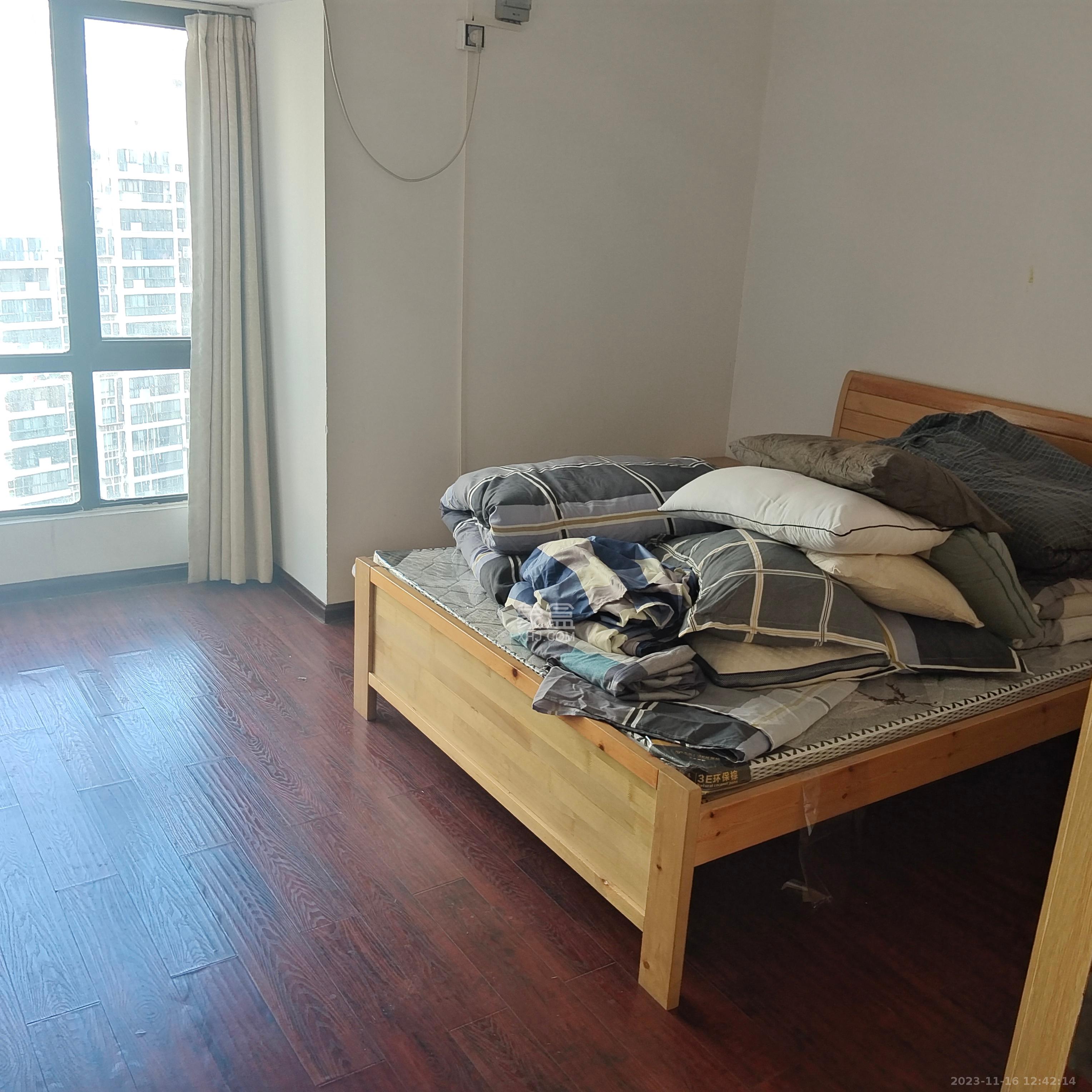 归心苑  4室2厅2卫   4300.00元/月室内图