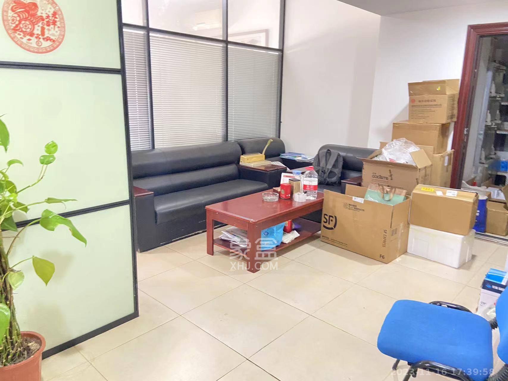阳光锦城  1室1厅1卫   1800.00元/月室内图