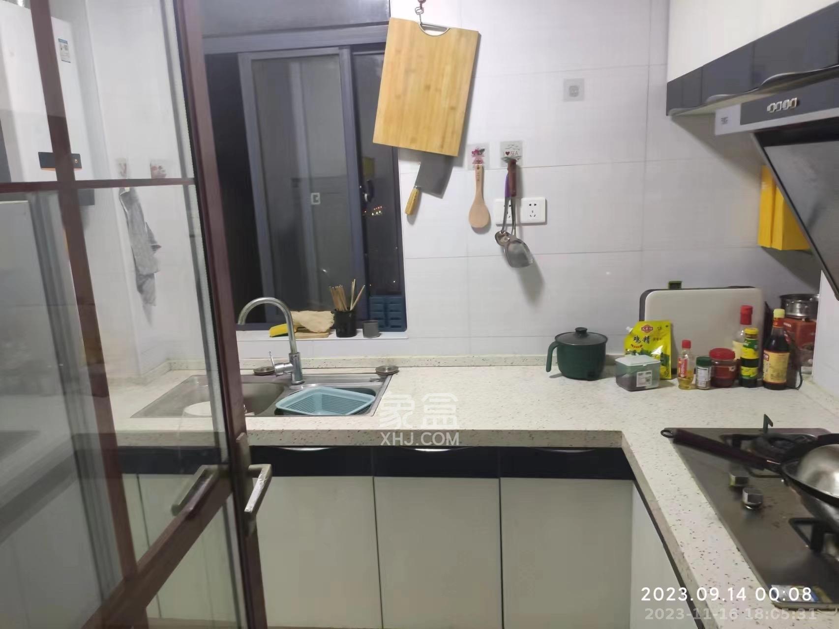 江河双水湾  3室2厅1卫    2900.0元/月室内图1