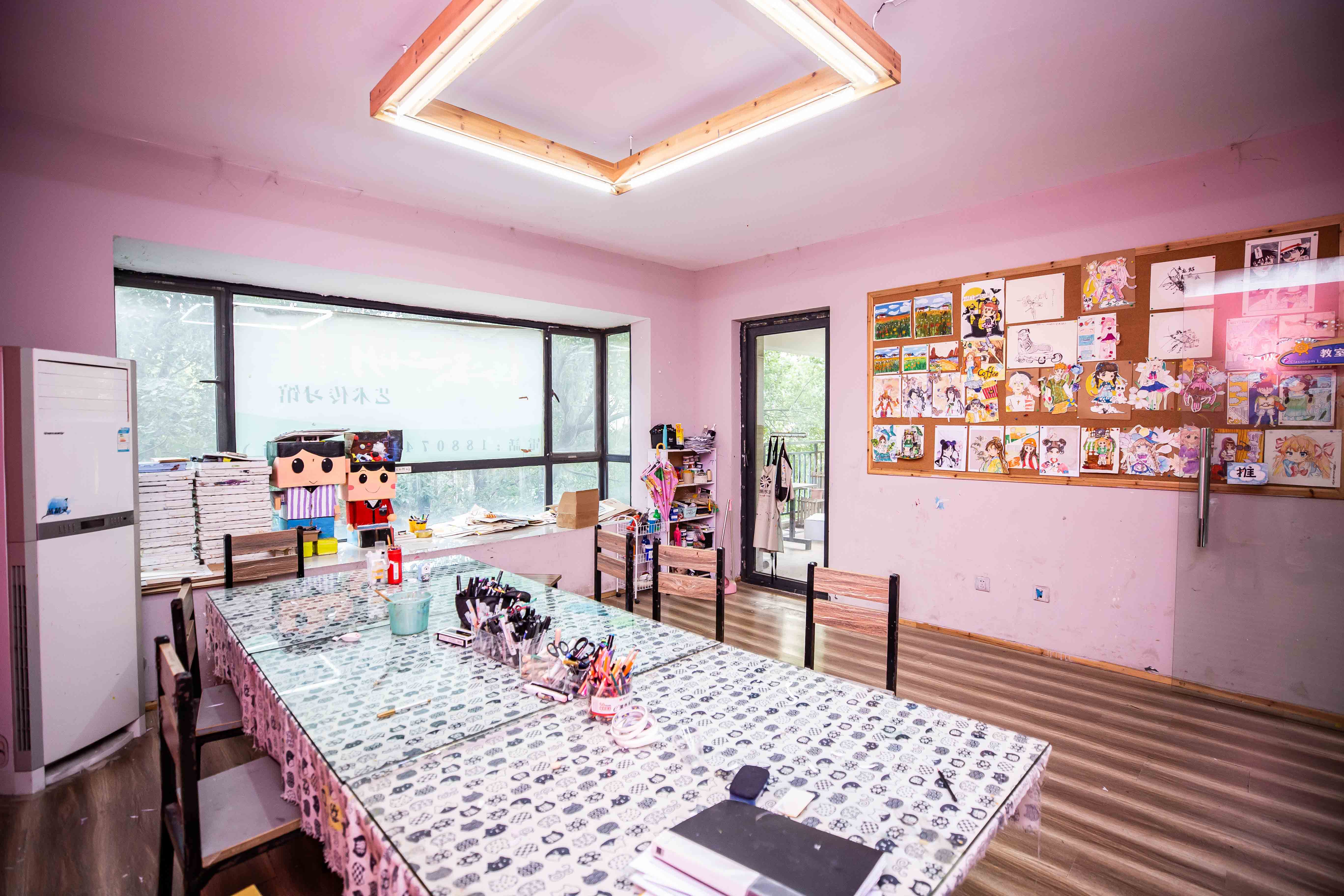 莱茵城 4室2厅2卫 122.0万 莱茵城 4室2厅2卫 122.0万卧室