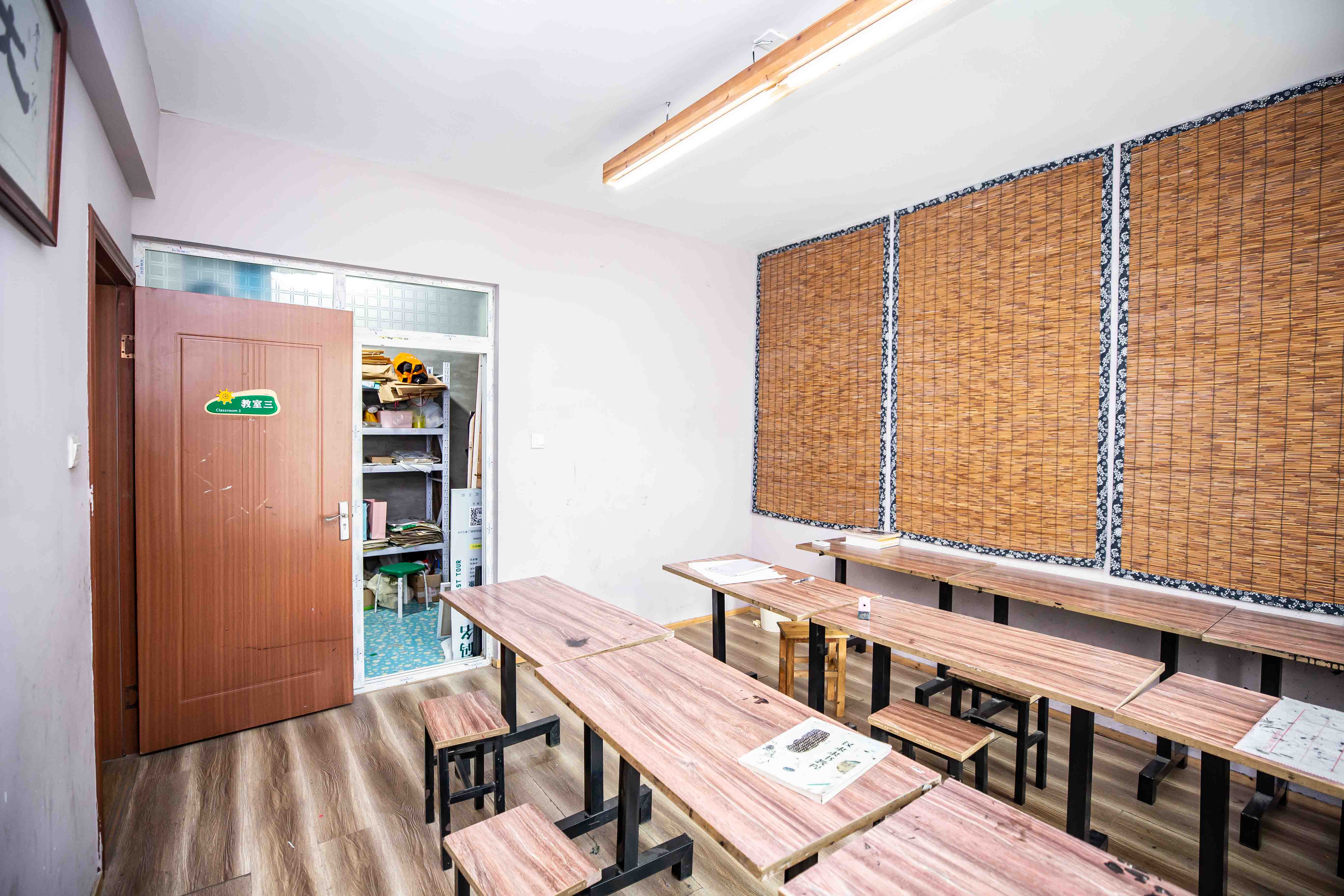 莱茵城 4室2厅2卫 122.0万 莱茵城 4室2厅2卫 122.0万卧室