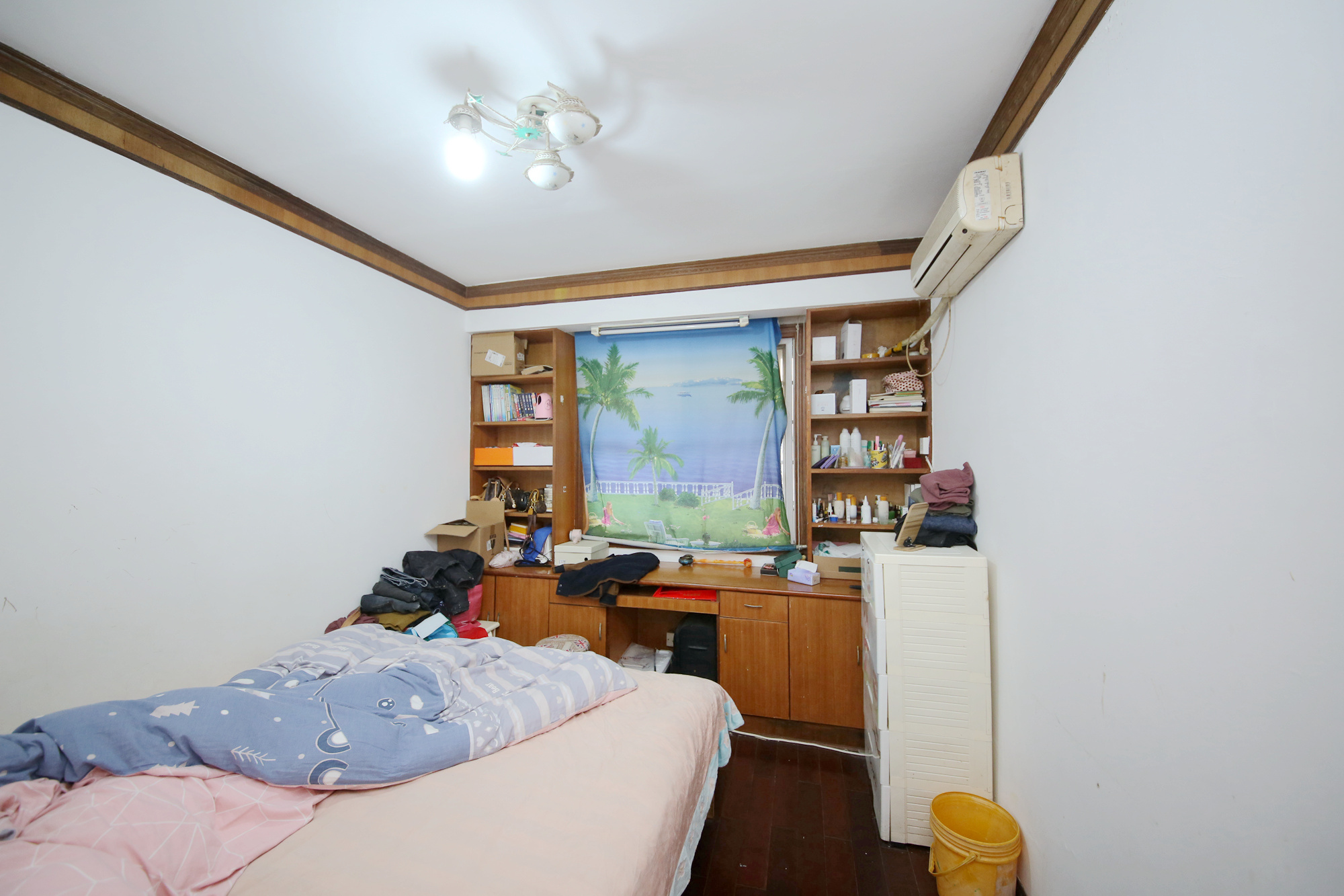 新桥小区  3室2厅1卫   69.80万卧室