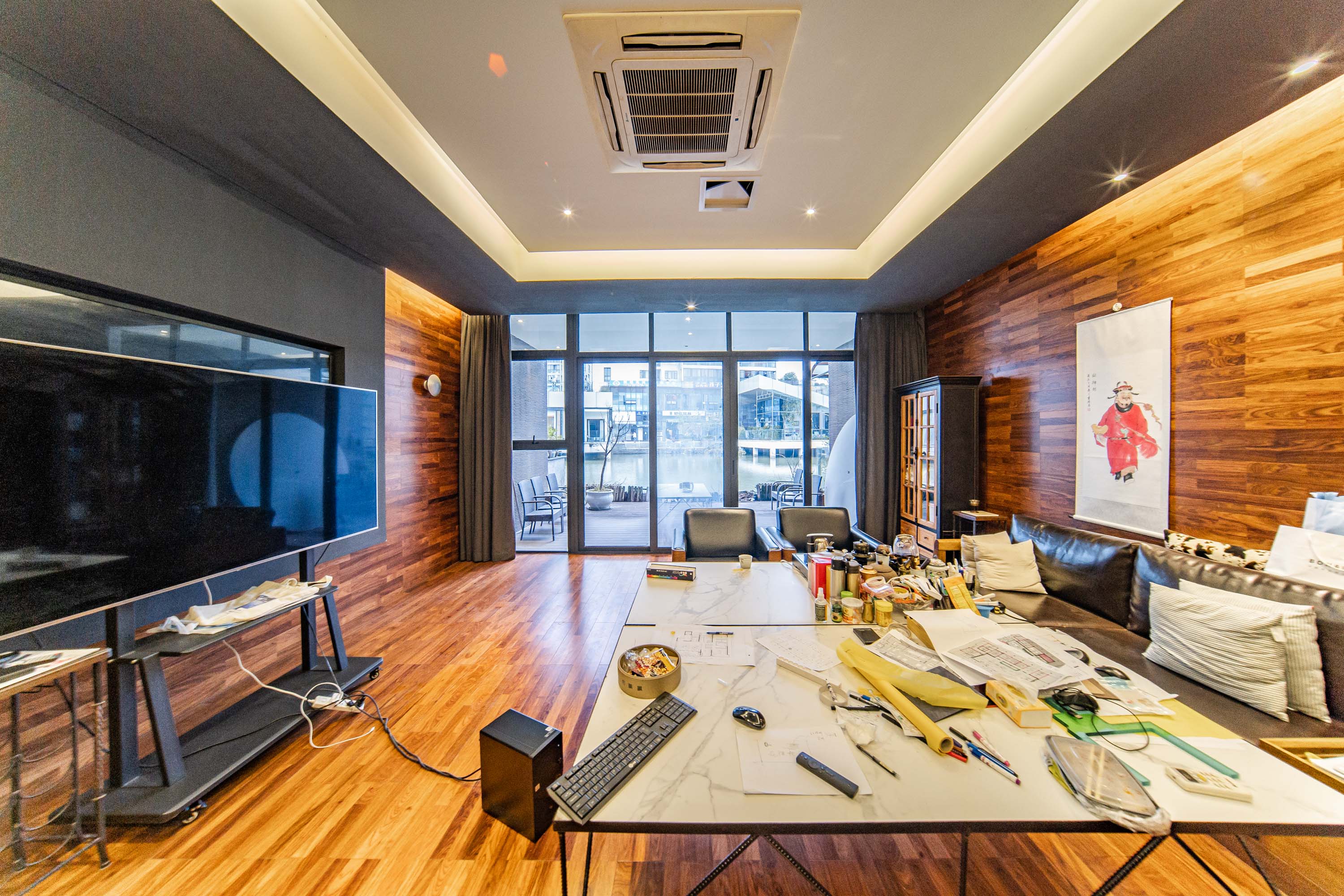 阳光100三期  8室2厅1卫    800.0万 阳光100三期  8室2厅1卫    800.0万