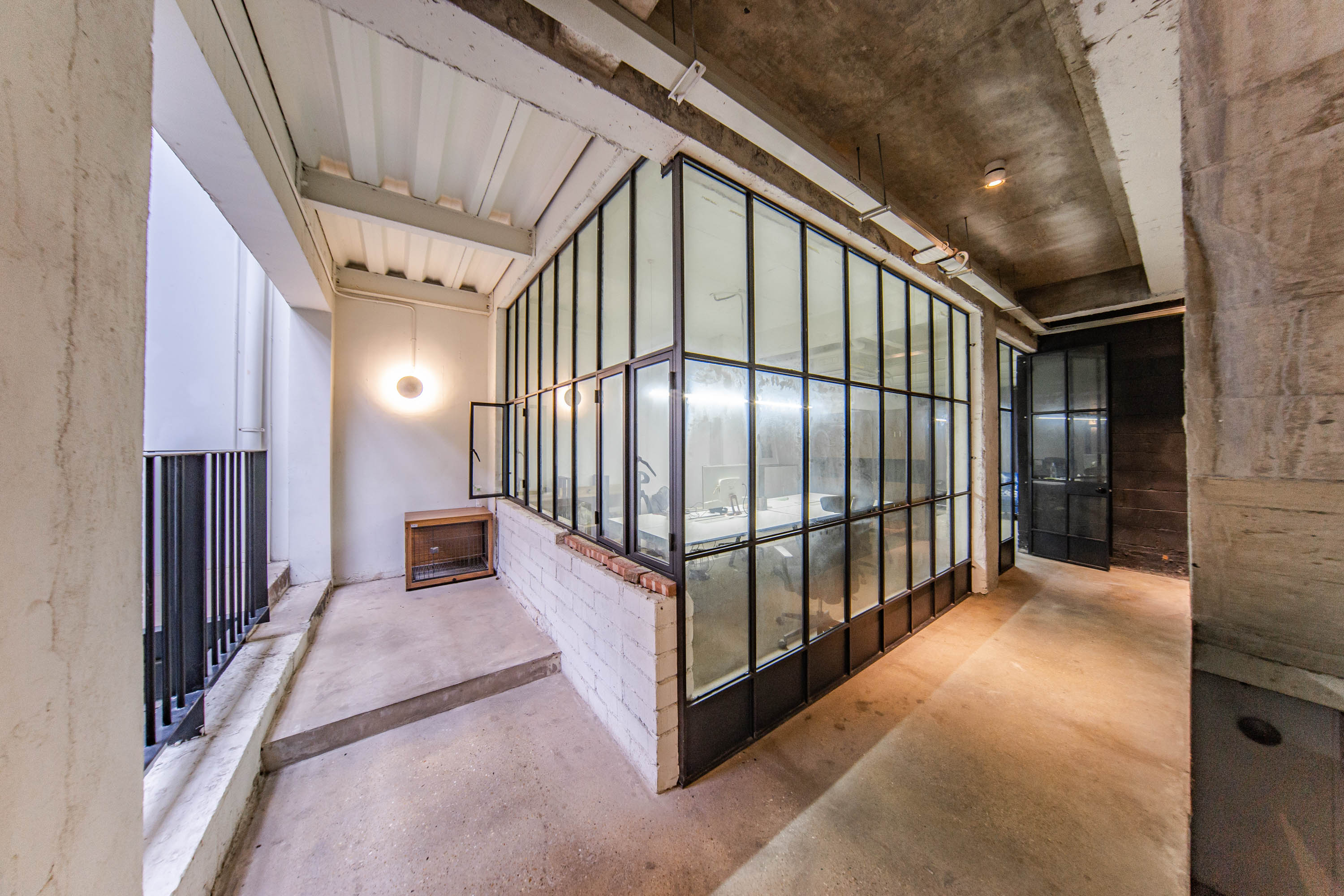 阳光100三期  8室2厅1卫    800.0万 阳光100三期  8室2厅1卫    800.0万其他