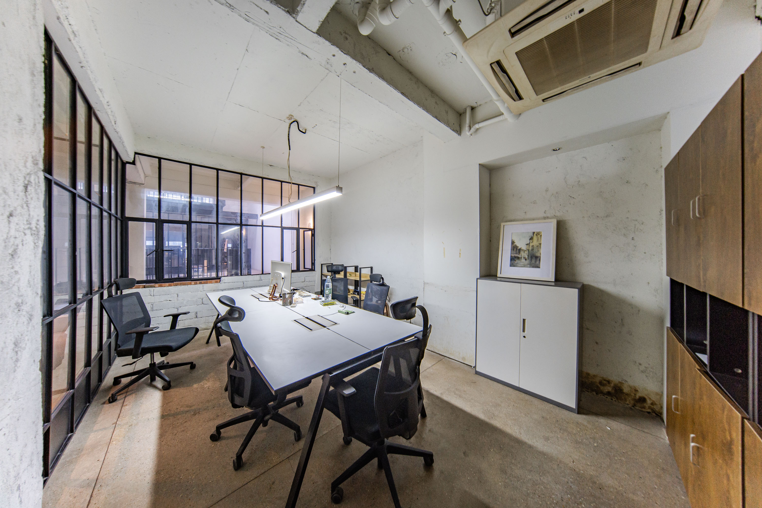 阳光100三期  8室2厅1卫    800.0万 阳光100三期  8室2厅1卫    800.0万其他