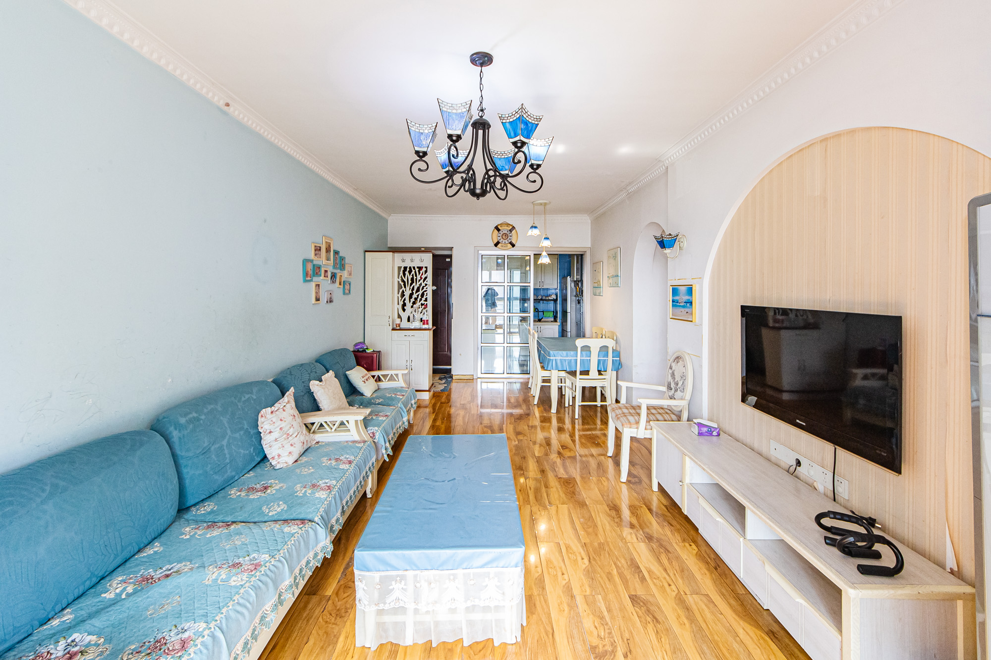 滨江君悦香邸 3室2厅1卫 130.0万 滨江君悦香邸 3室2厅1卫 130.0万客厅