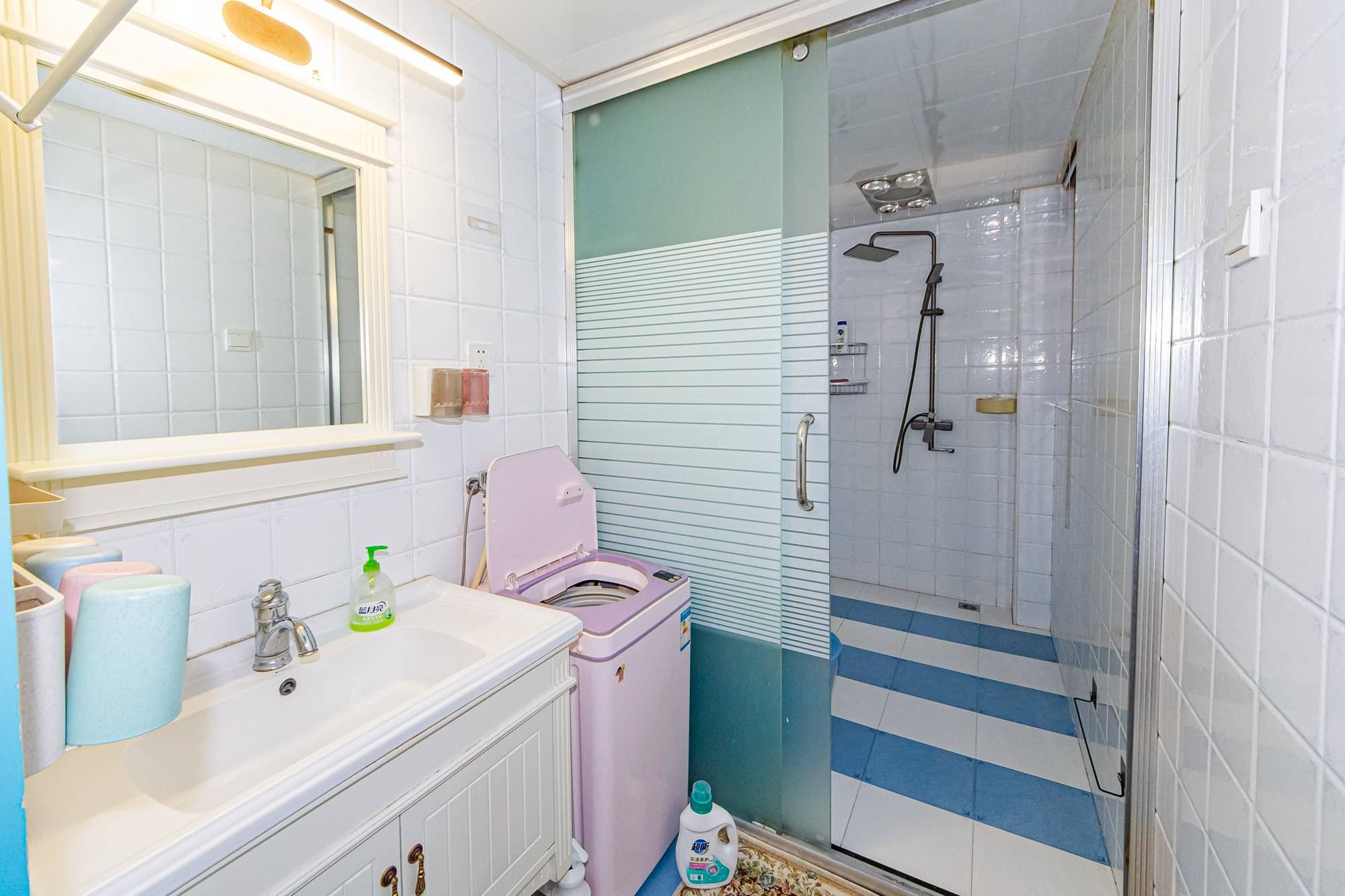 滨江君悦香邸 3室2厅1卫 130.0万 滨江君悦香邸 3室2厅1卫 130.0万卫生间