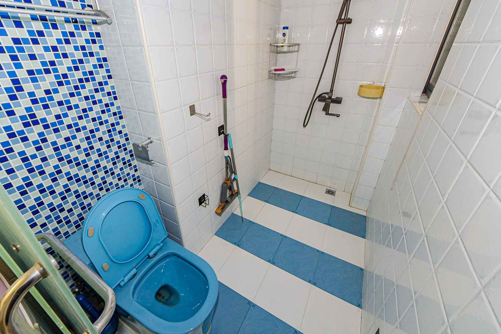 滨江君悦香邸 3室2厅1卫 130.0万 滨江君悦香邸 3室2厅1卫 130.0万卫生间