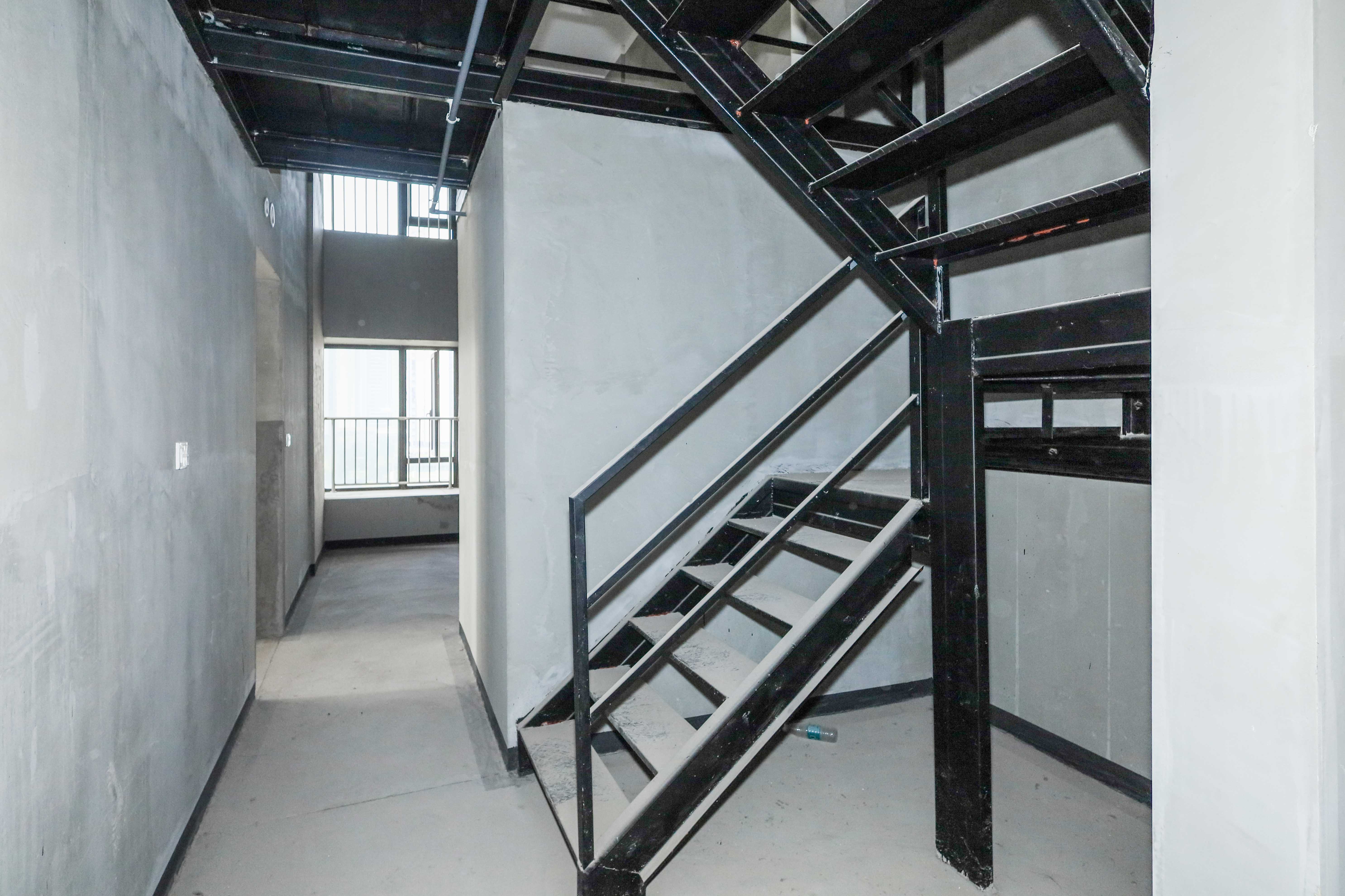 建发央著  4室2厅2卫   319.70万其他