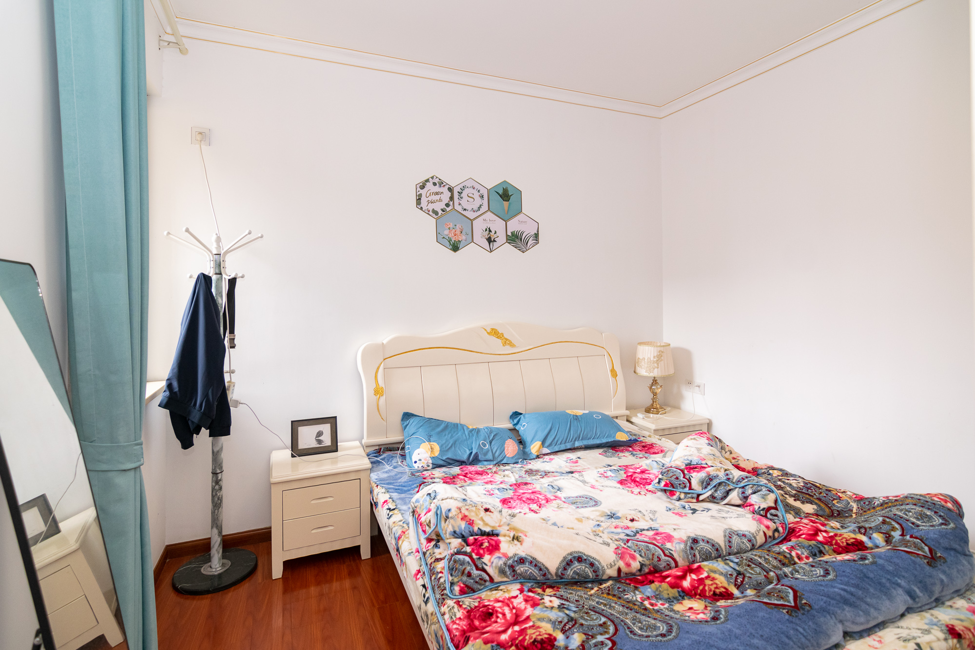 澳海澜庭  3室2厅1卫    73.0万卧室