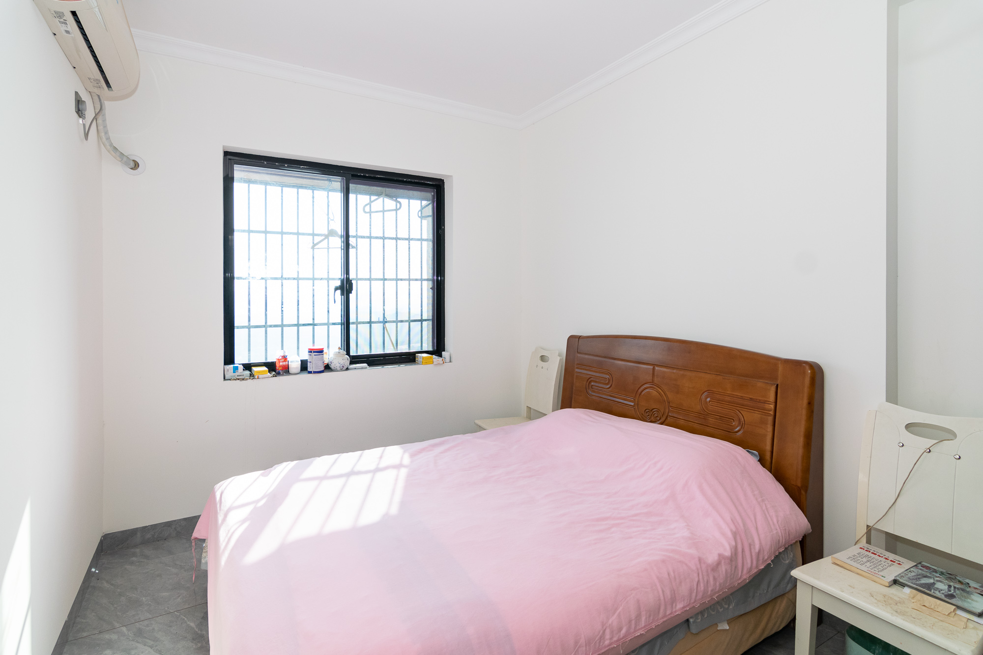 大汉公园里(大汉幸福佳园) 3室2厅2卫 72.0万 大汉公园里(大汉幸福佳园) 3室2厅2卫 72.0万卧室