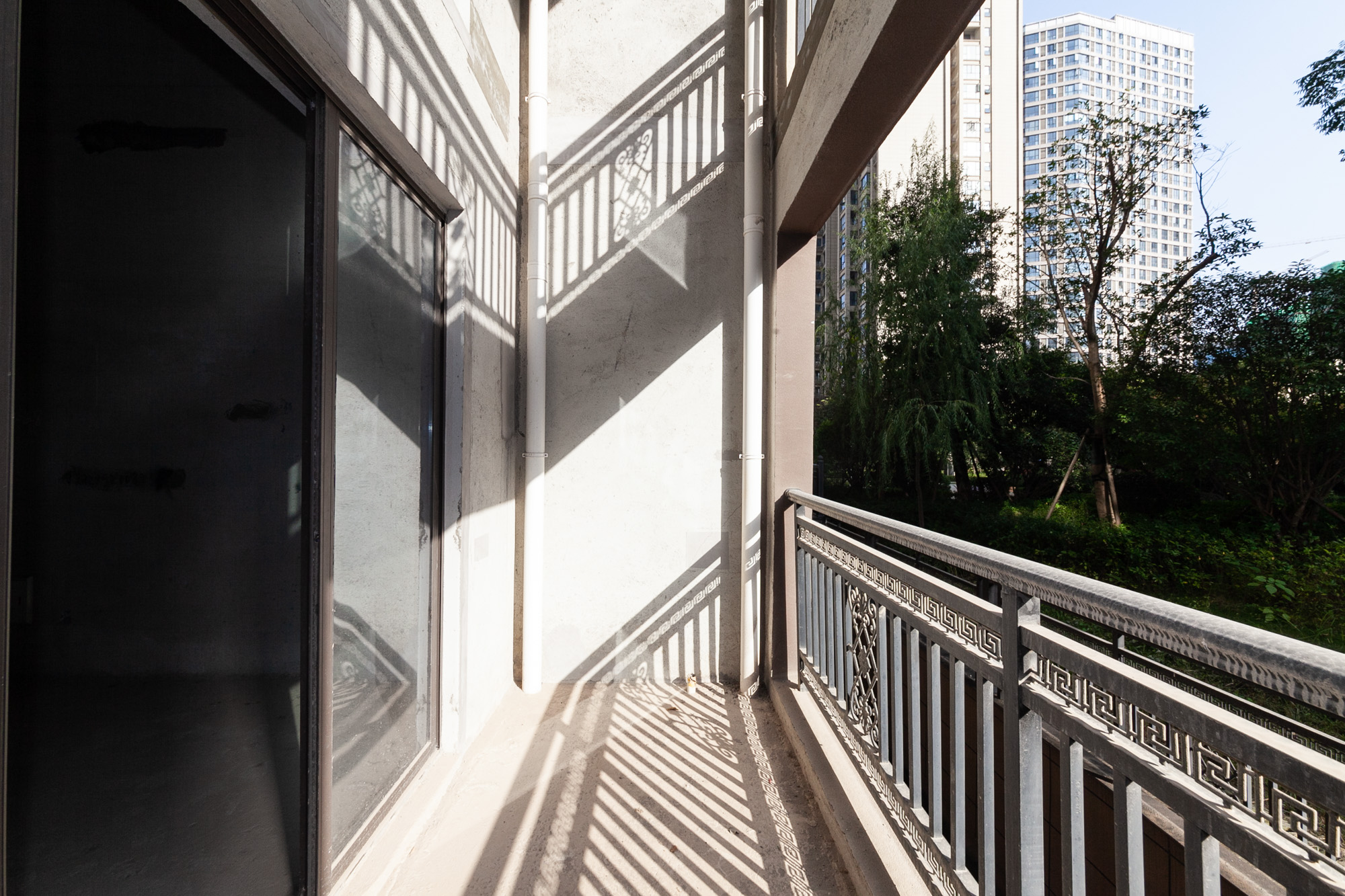 润和滨江府  6室2厅2卫    301.0万 润和滨江府  6室2厅2卫    301.0万阳台