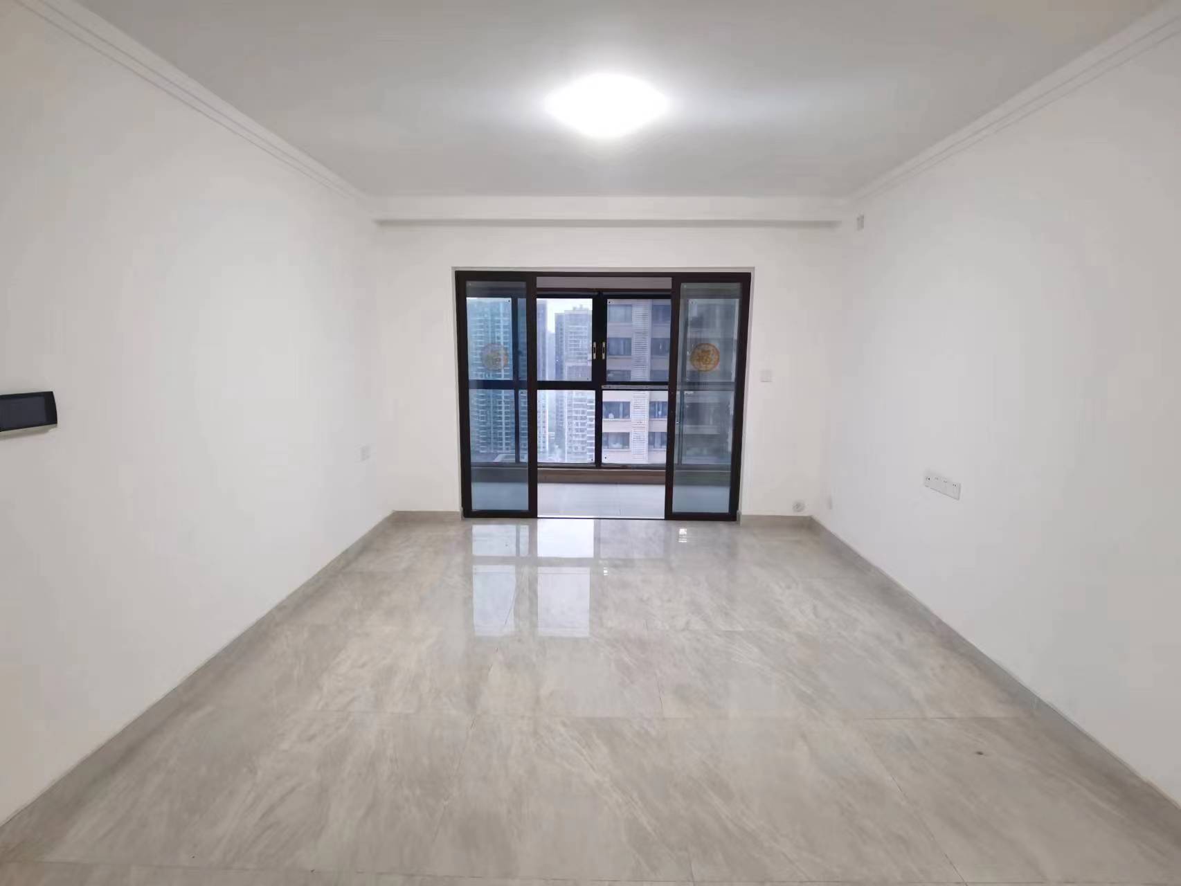 美的翰城 3室2厅2卫 122.0万 美的翰城 3室2厅2卫 122.0万室内图