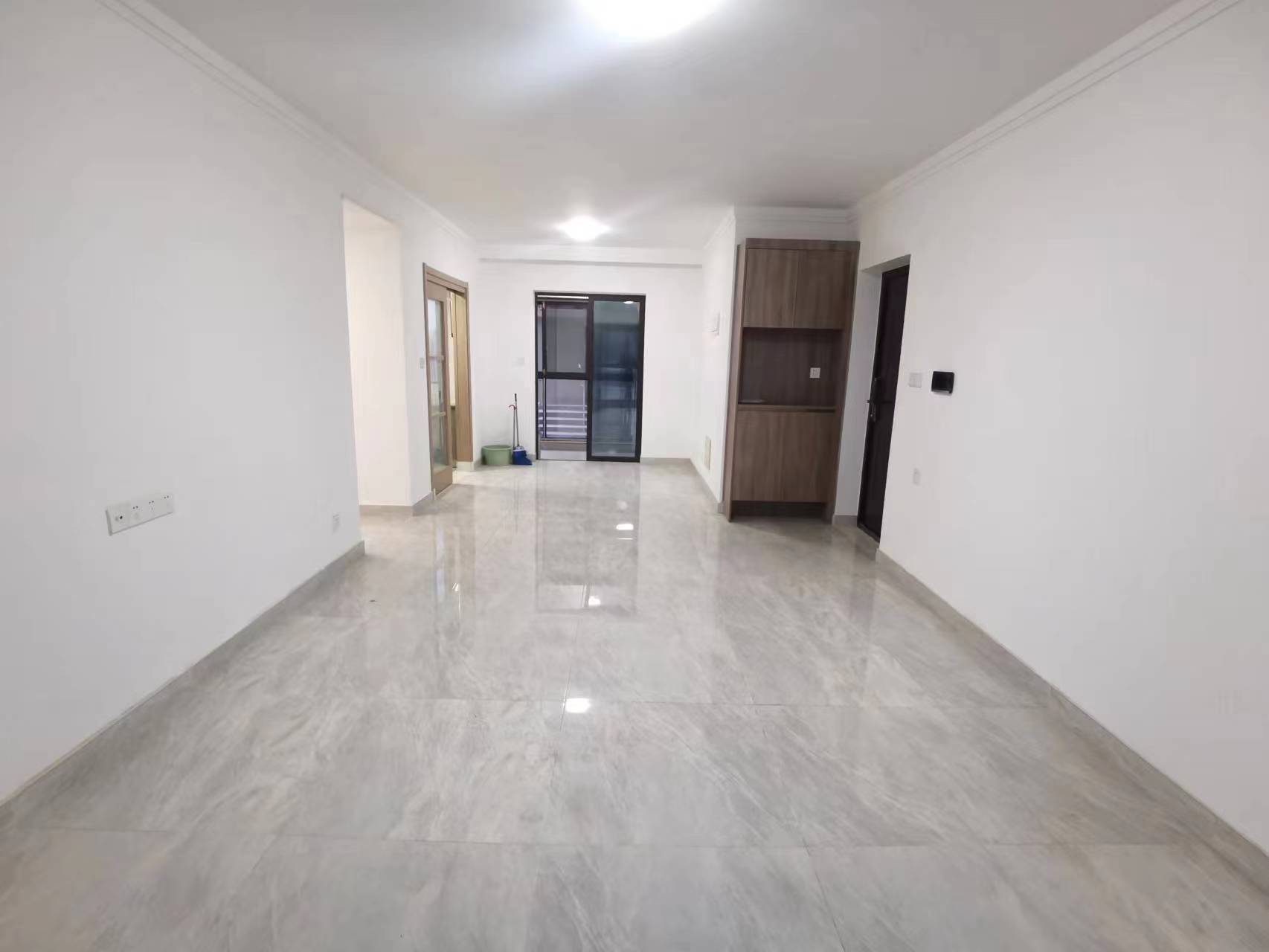 美的翰城 3室2厅2卫 122.0万 美的翰城 3室2厅2卫 122.0万室内图