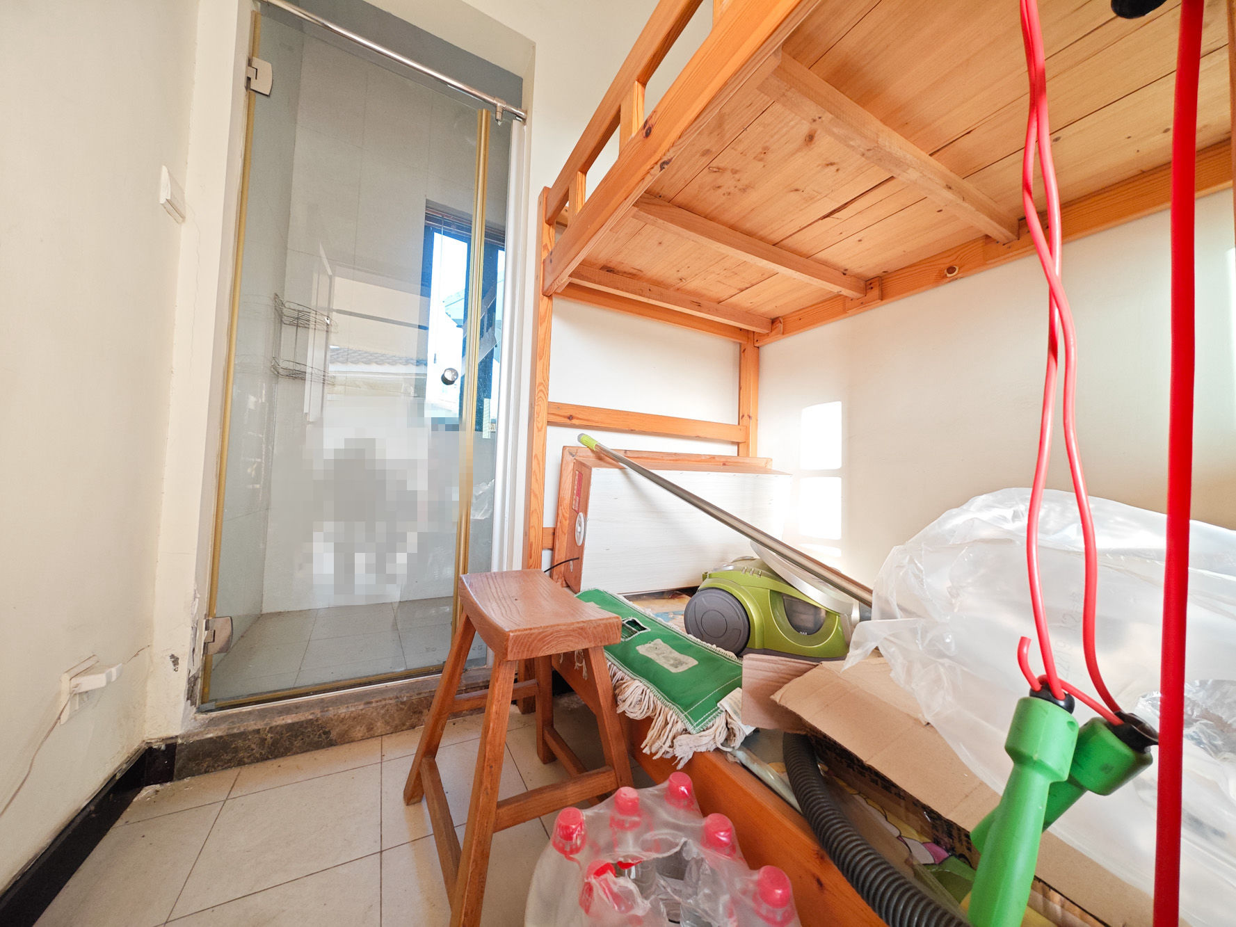 恒大城  4室2厅2卫    94.8万 恒大城  4室2厅2卫    94.8万卫生间