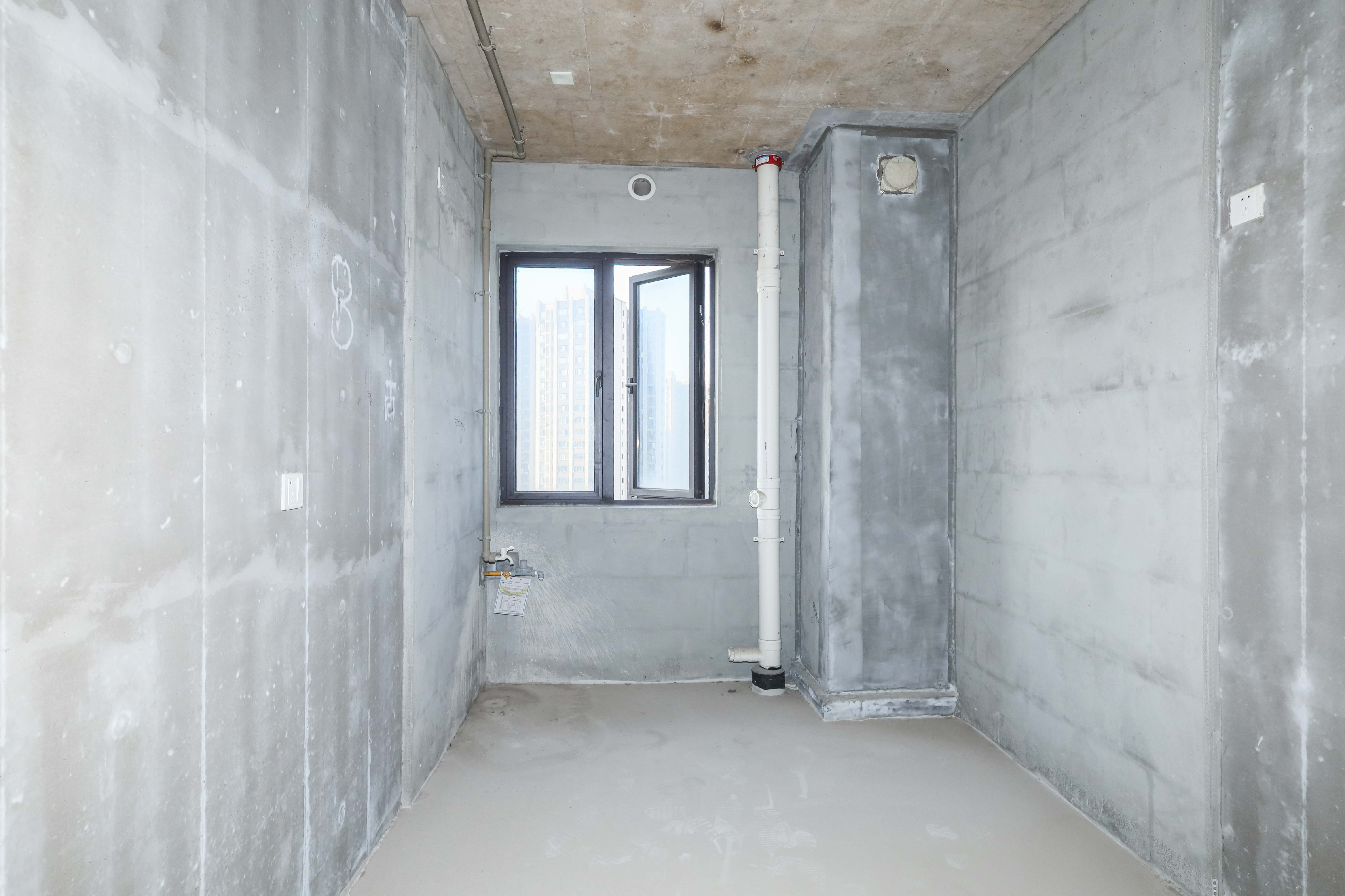 建发央著  4室2厅2卫   308.00万厨房