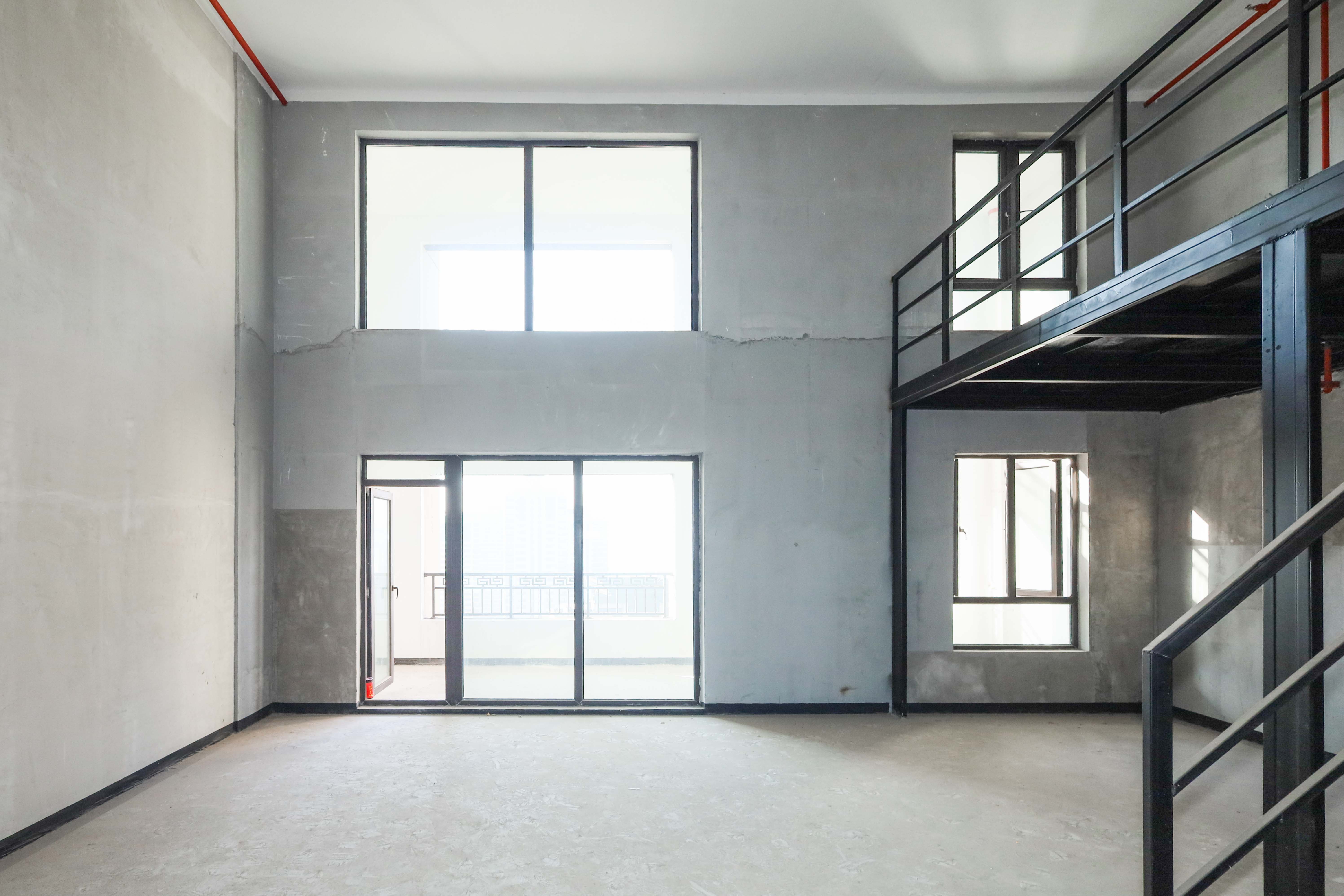 建发央著  4室2厅2卫   280.00万客厅