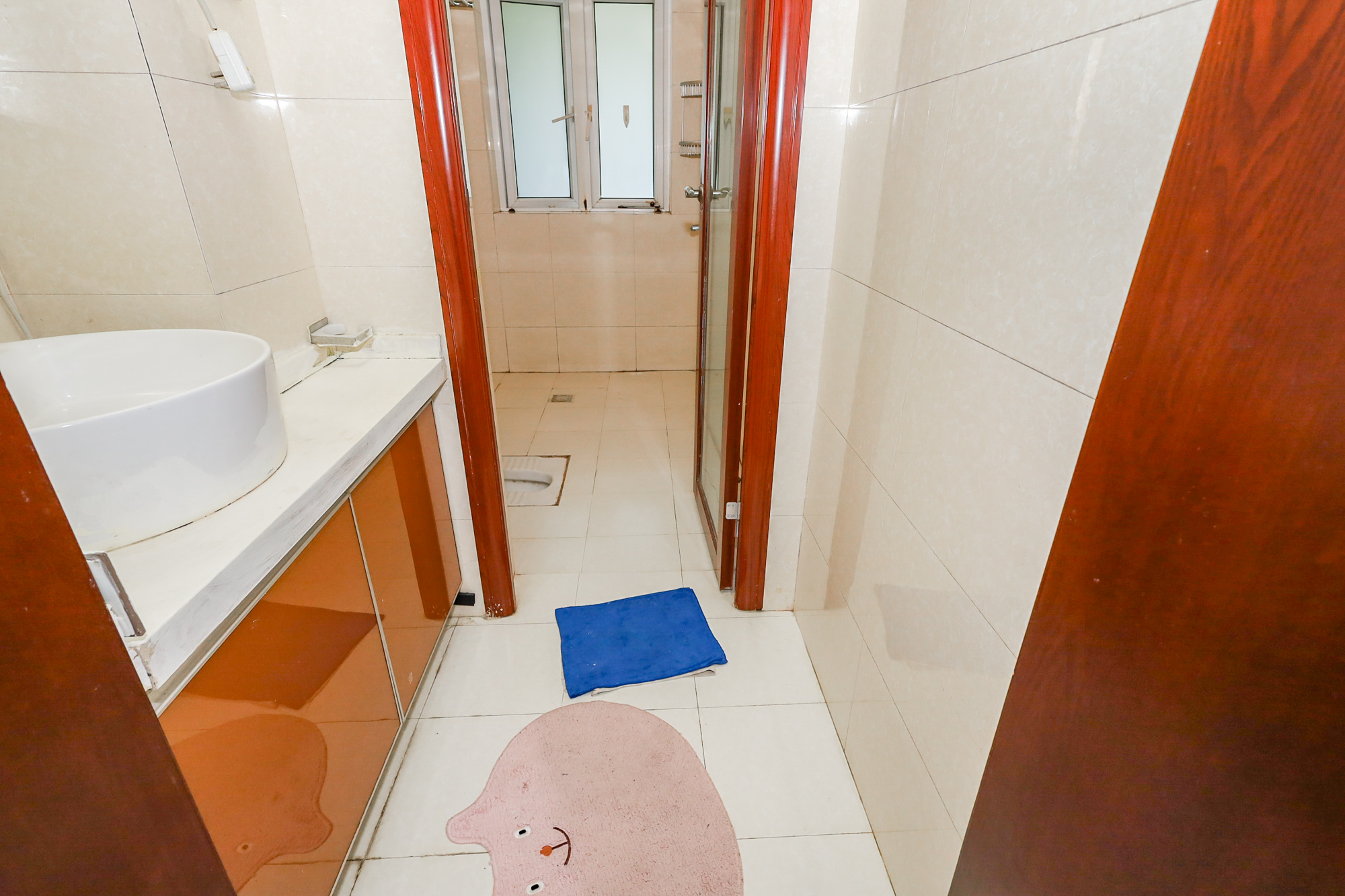 八方小区A区 3室2厅2卫 370.0万 八方小区A区 3室2厅2卫 370.0万卫生间