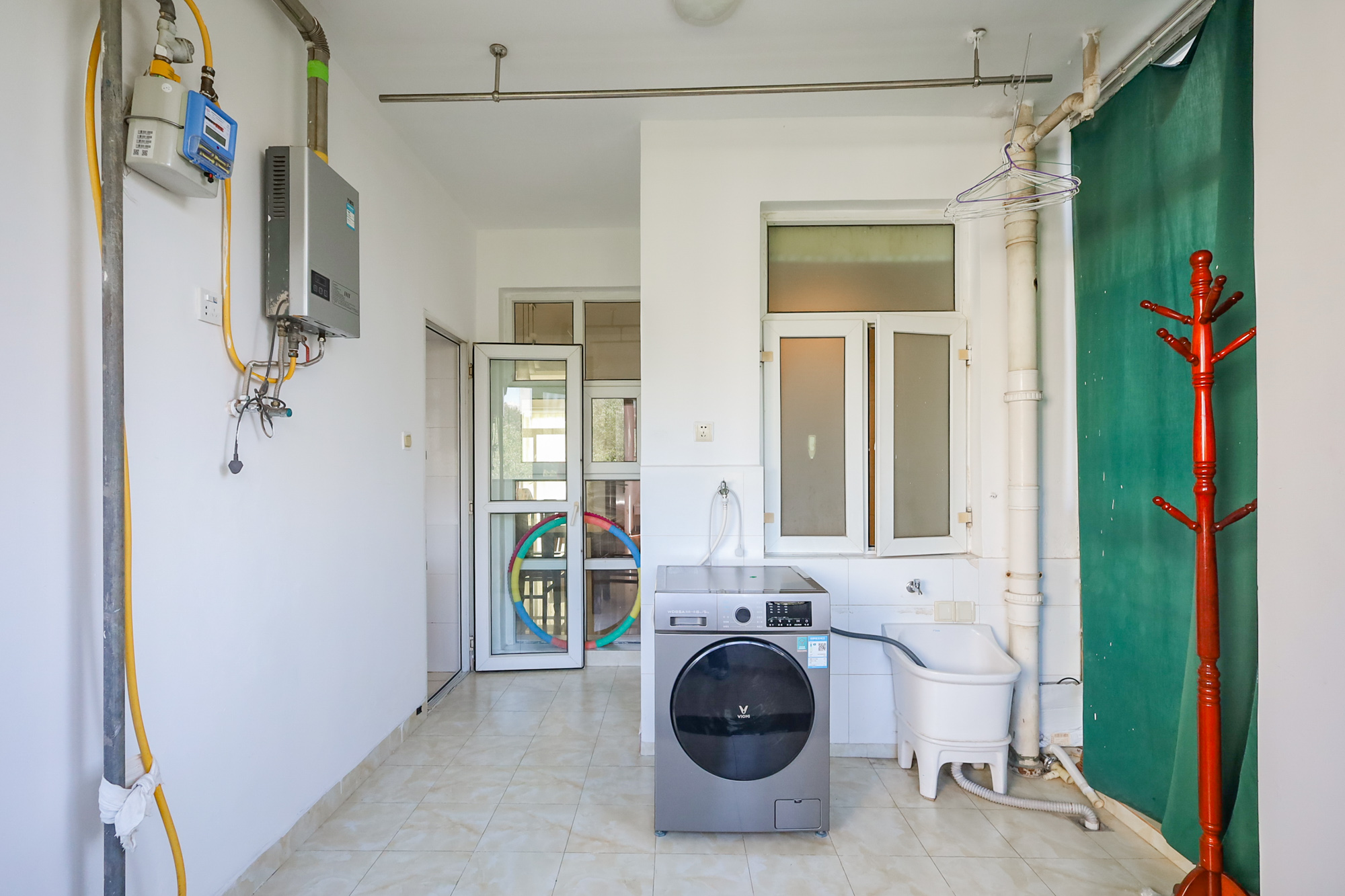 八方小区A区 3室2厅2卫 370.0万 八方小区A区 3室2厅2卫 370.0万阳台