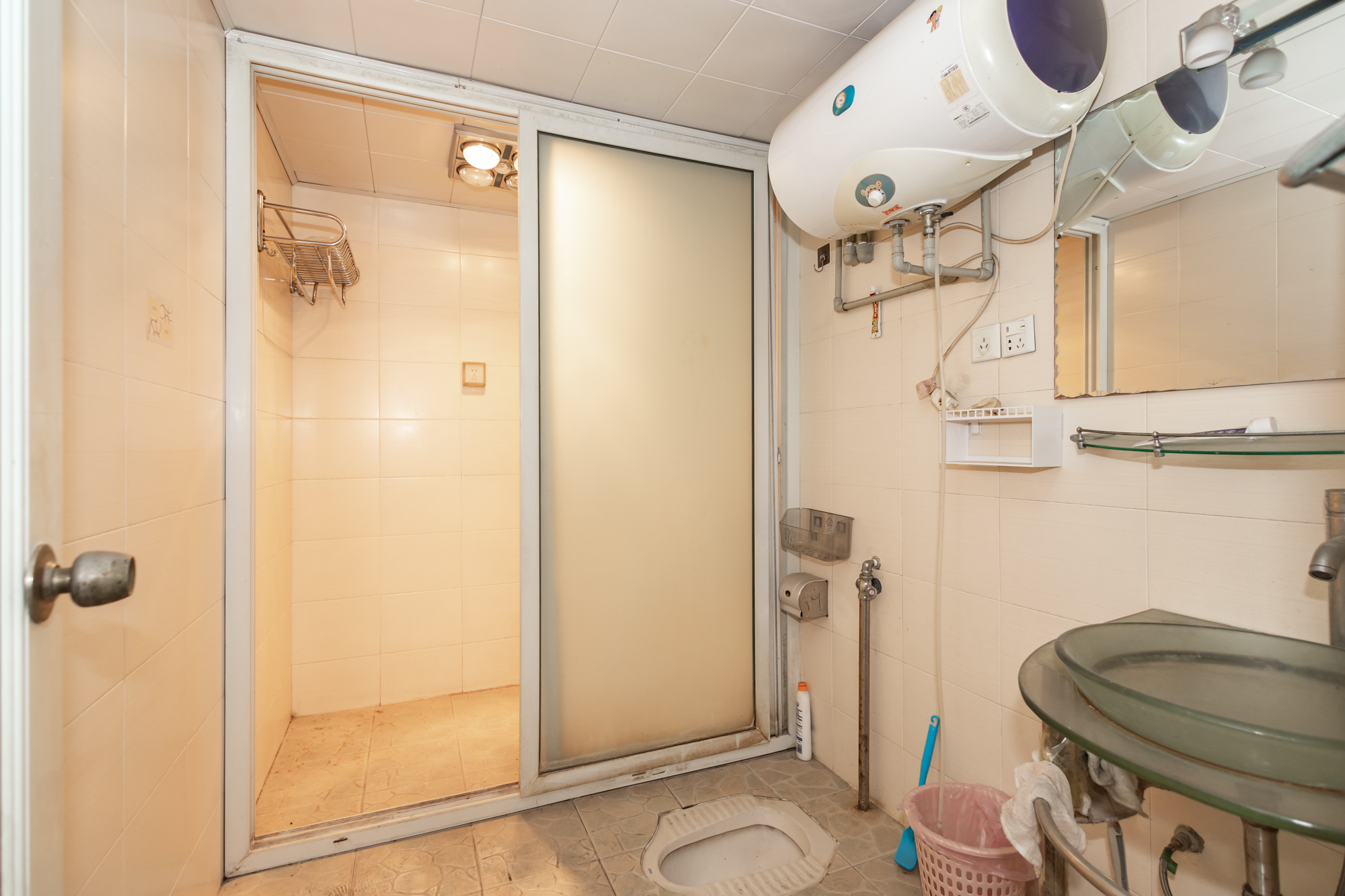 山水人家一二期 3室2厅2卫 59.6万 山水人家一二期 3室2厅2卫 59.6万卫生间