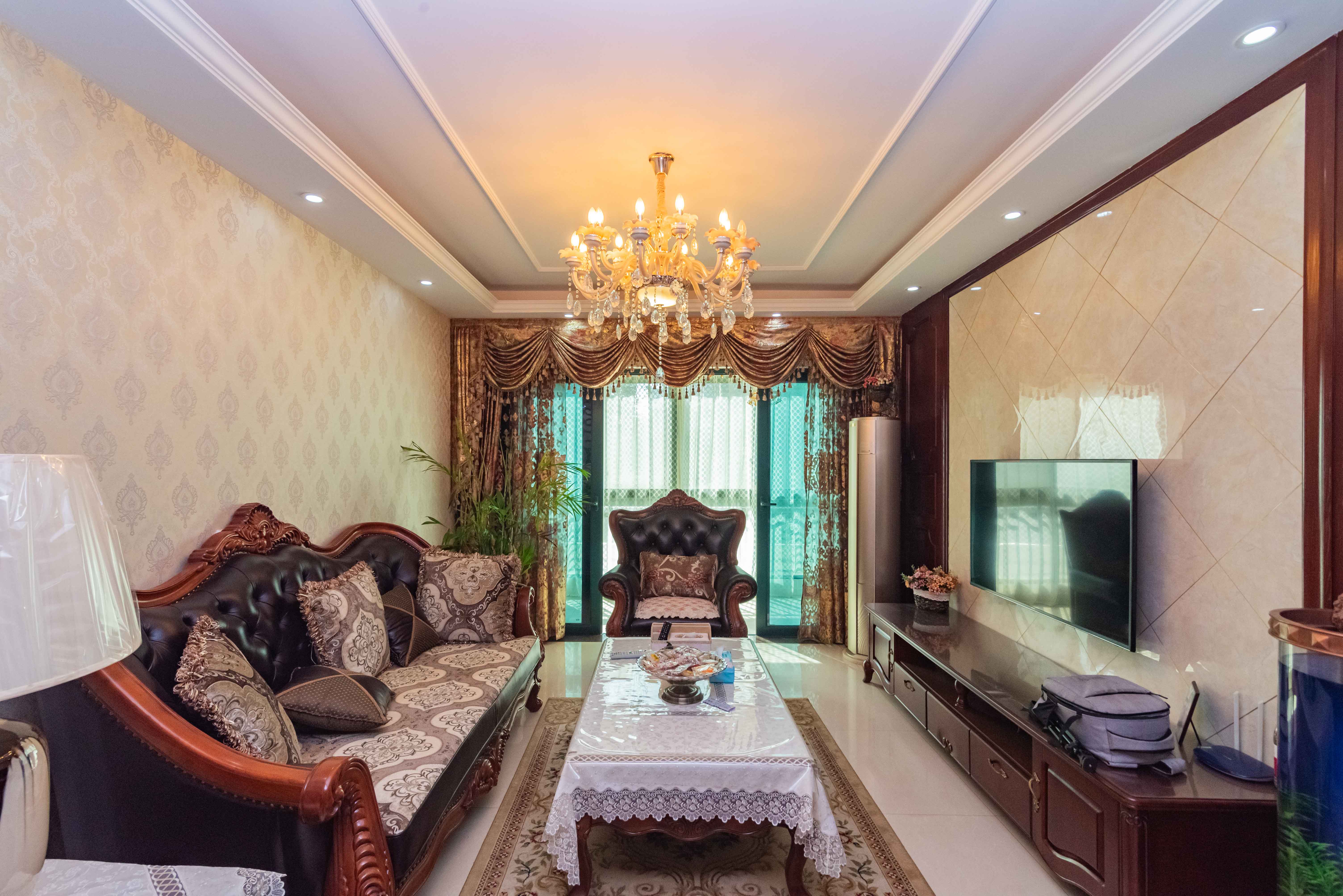 恒大雅苑 3室2厅1卫 139.8万 恒大雅苑 3室2厅1卫 139.8万客厅