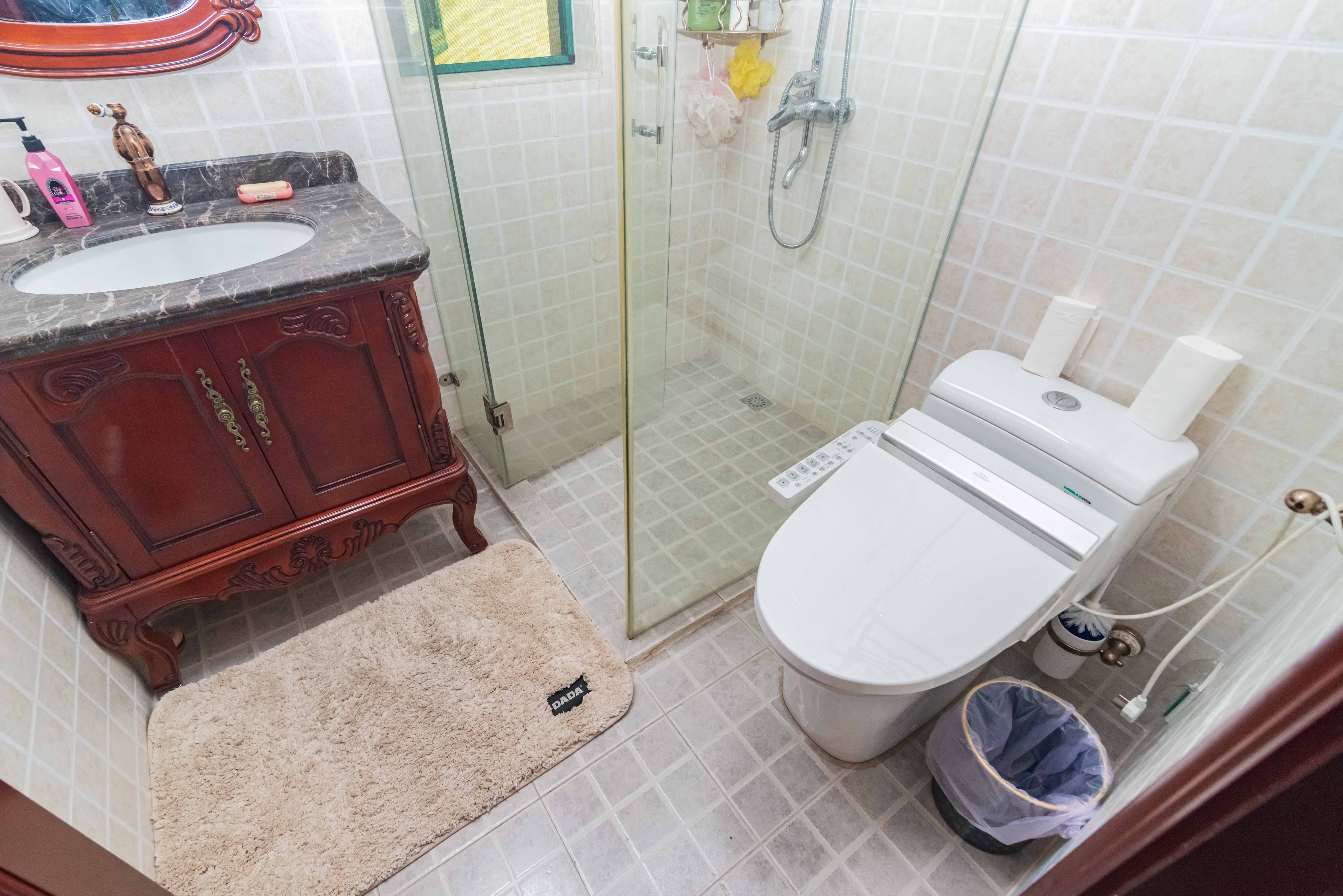 恒大雅苑 3室2厅1卫 139.8万 恒大雅苑 3室2厅1卫 139.8万卫生间